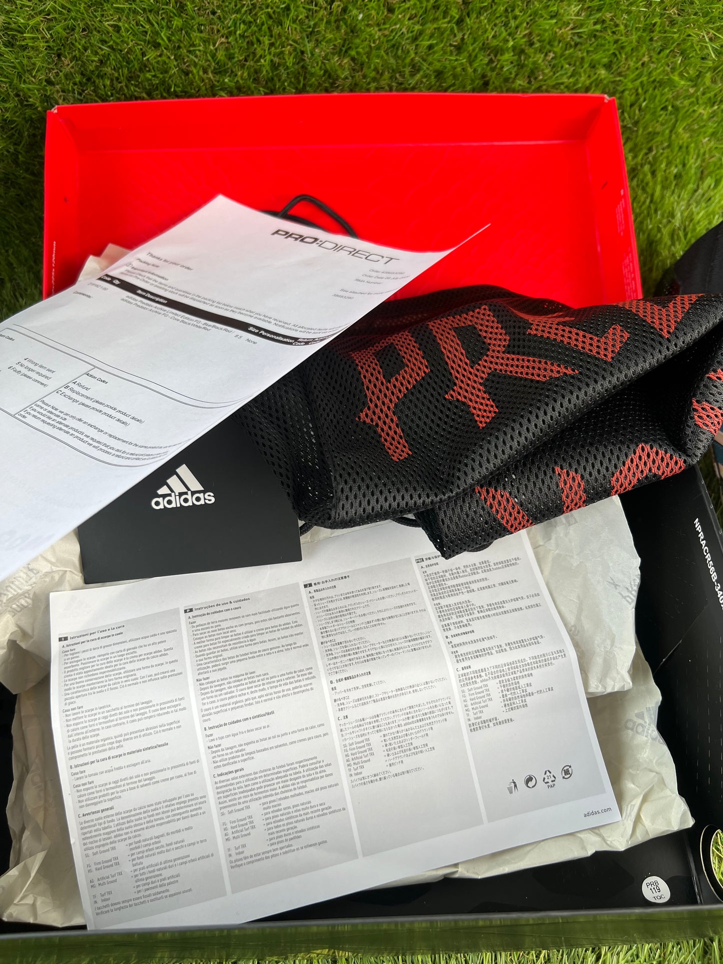 Adidas Predator Archive FG - 8.5 UK