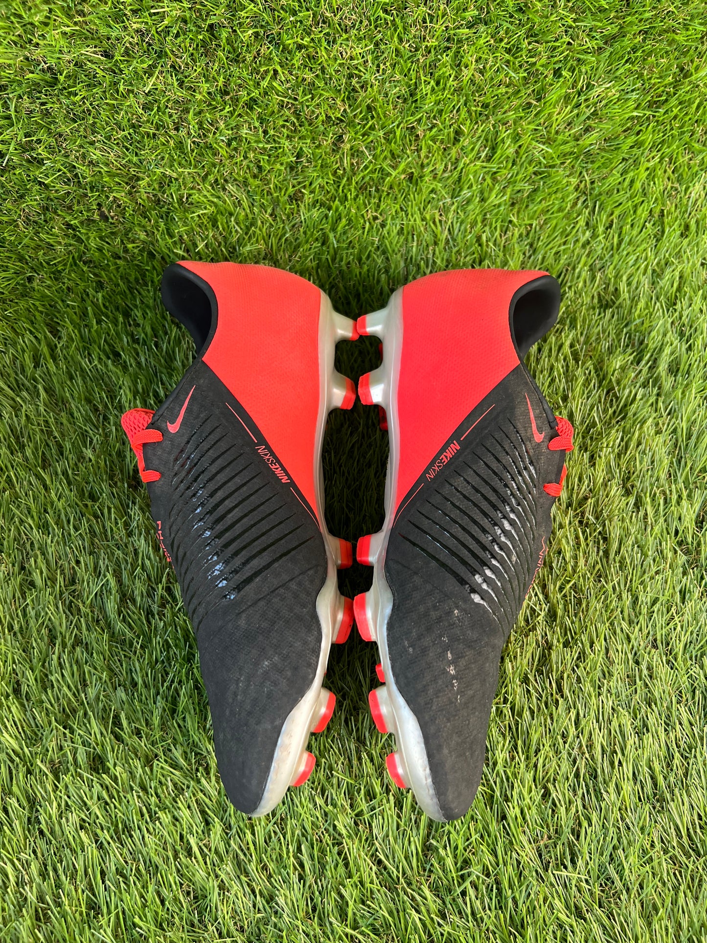 Nike Phantom Venom Academy FG - 7.5 UK