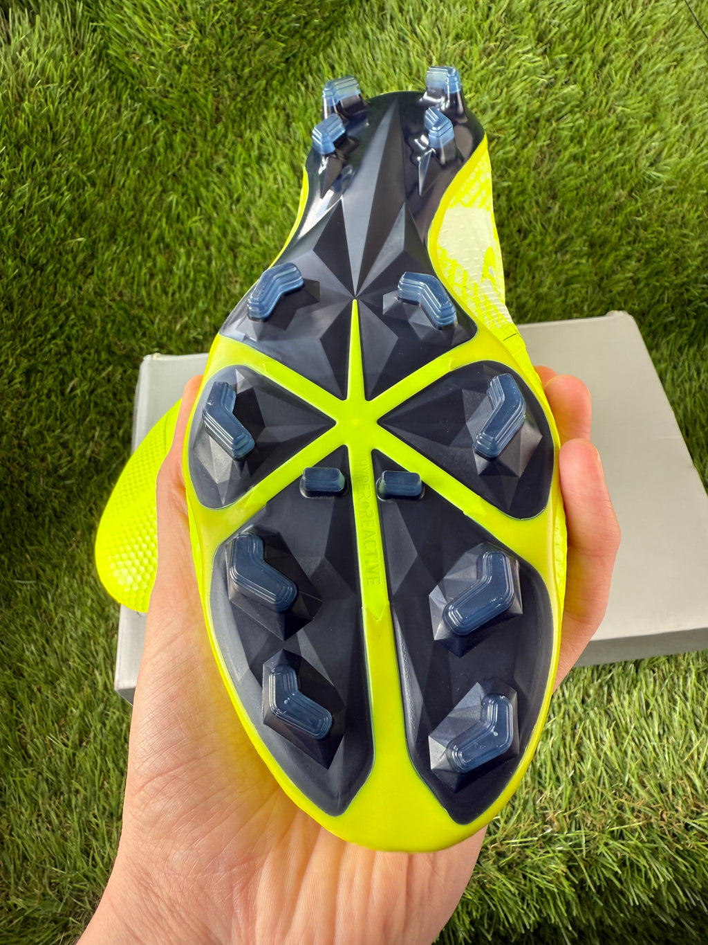 Nike Phantom Venom Elite FG - 11 UK