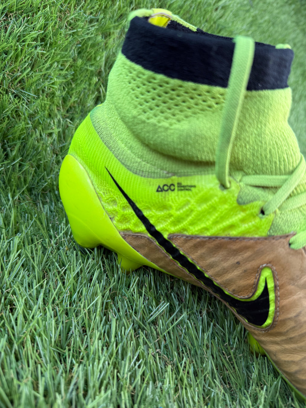 Nike Magista Obra Elite Tech Craft SG - 7.5 UK
