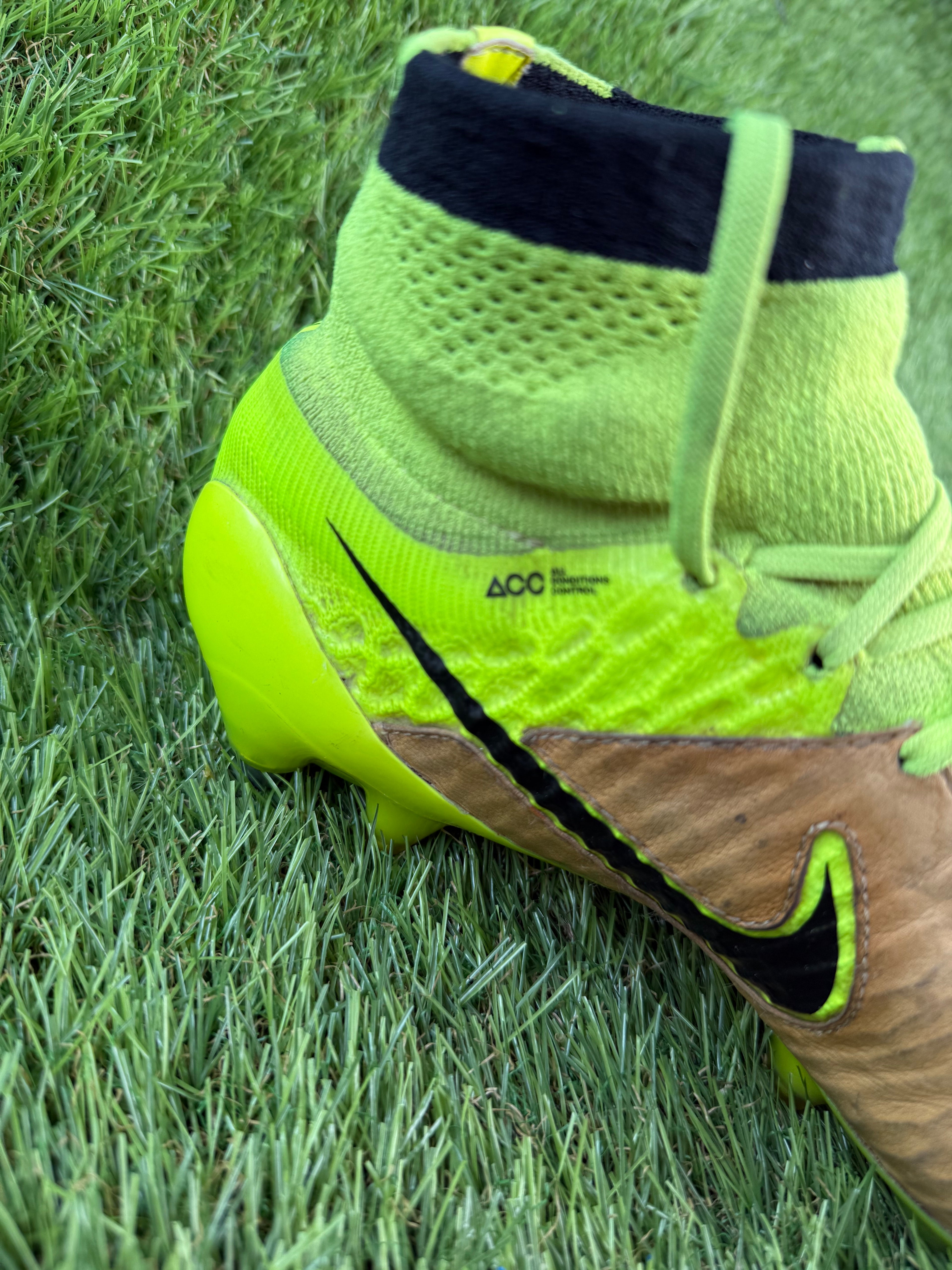 Nike Magista Obra Elite Tech Craft SG - 7.5 UK