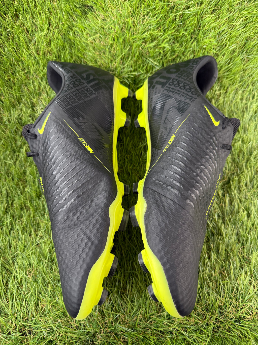 Nike Phantom Venom Academy FG - 10.5 UK