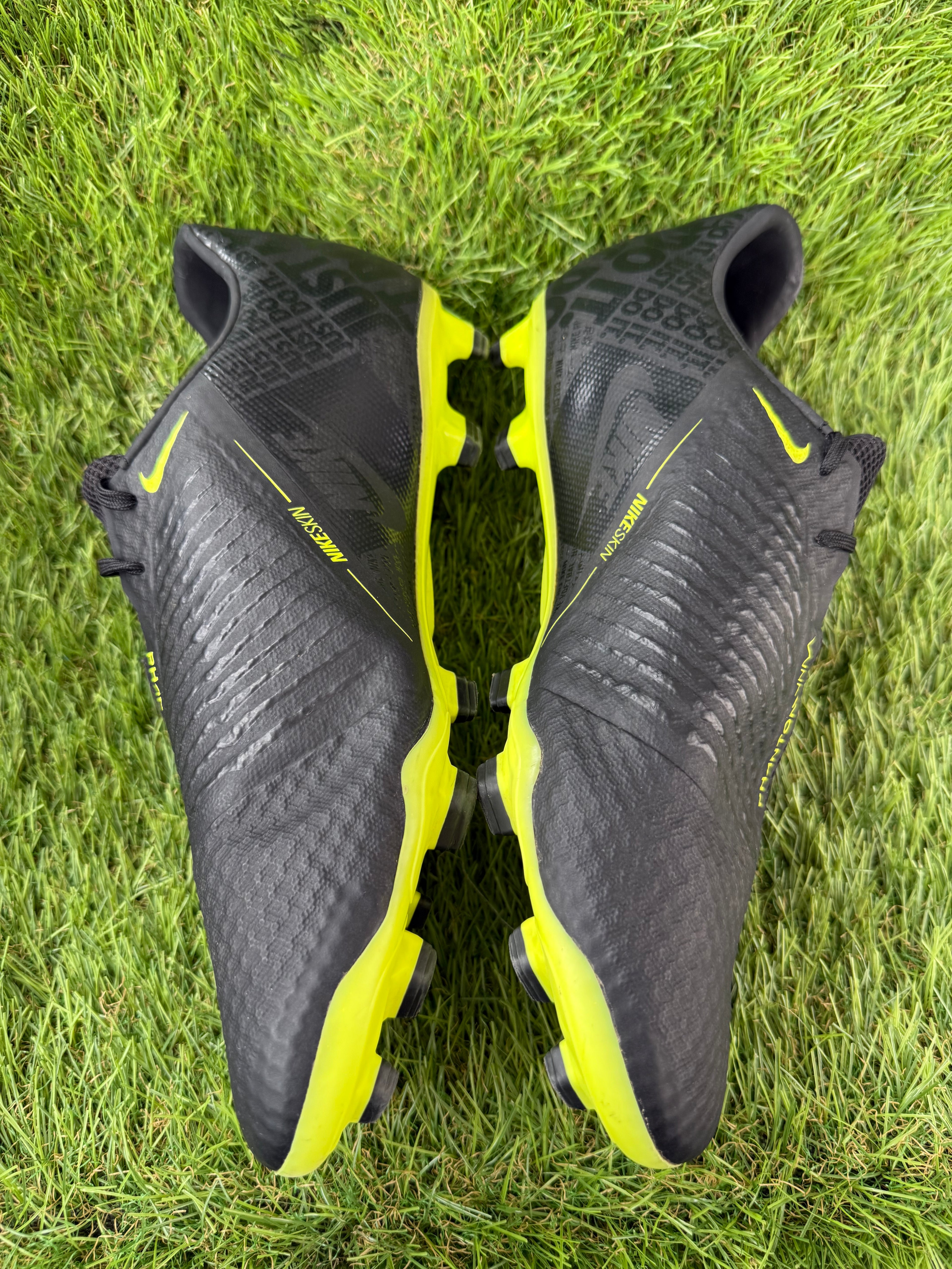 Nike Phantom Venom Academy FG - 10.5 UK