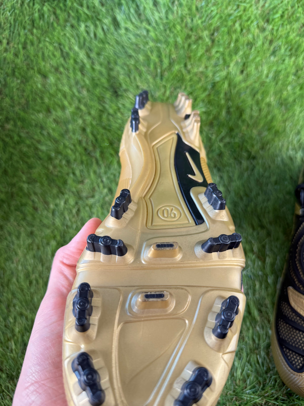 Nike Total 90 Laser II FG - 8.5 UK