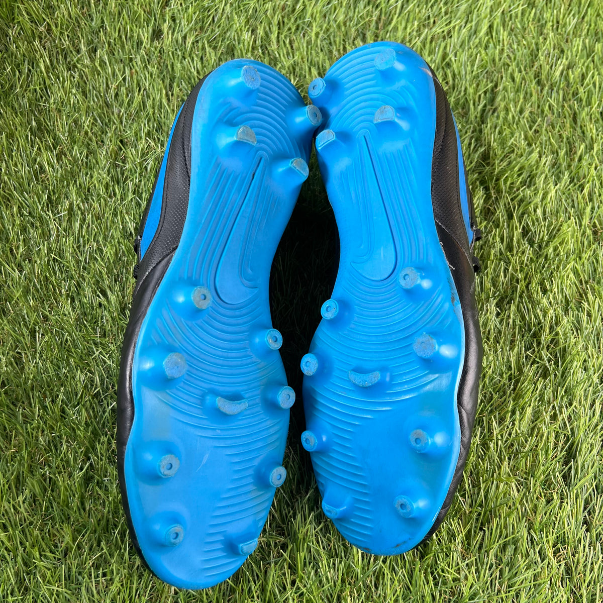 Nike Tiempo Legend 8 FG - 9.5 UK