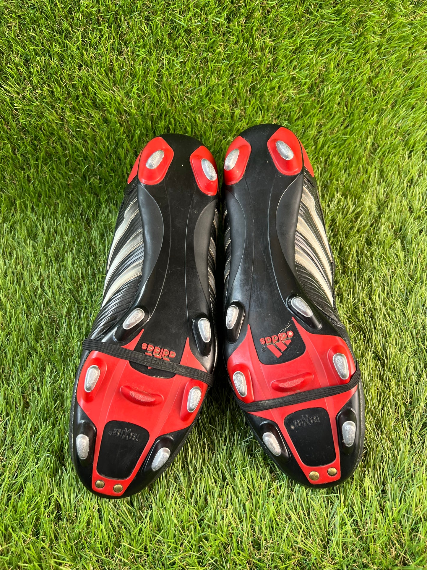 Adidas Predator Pulse Pulsado SG - 12 UK