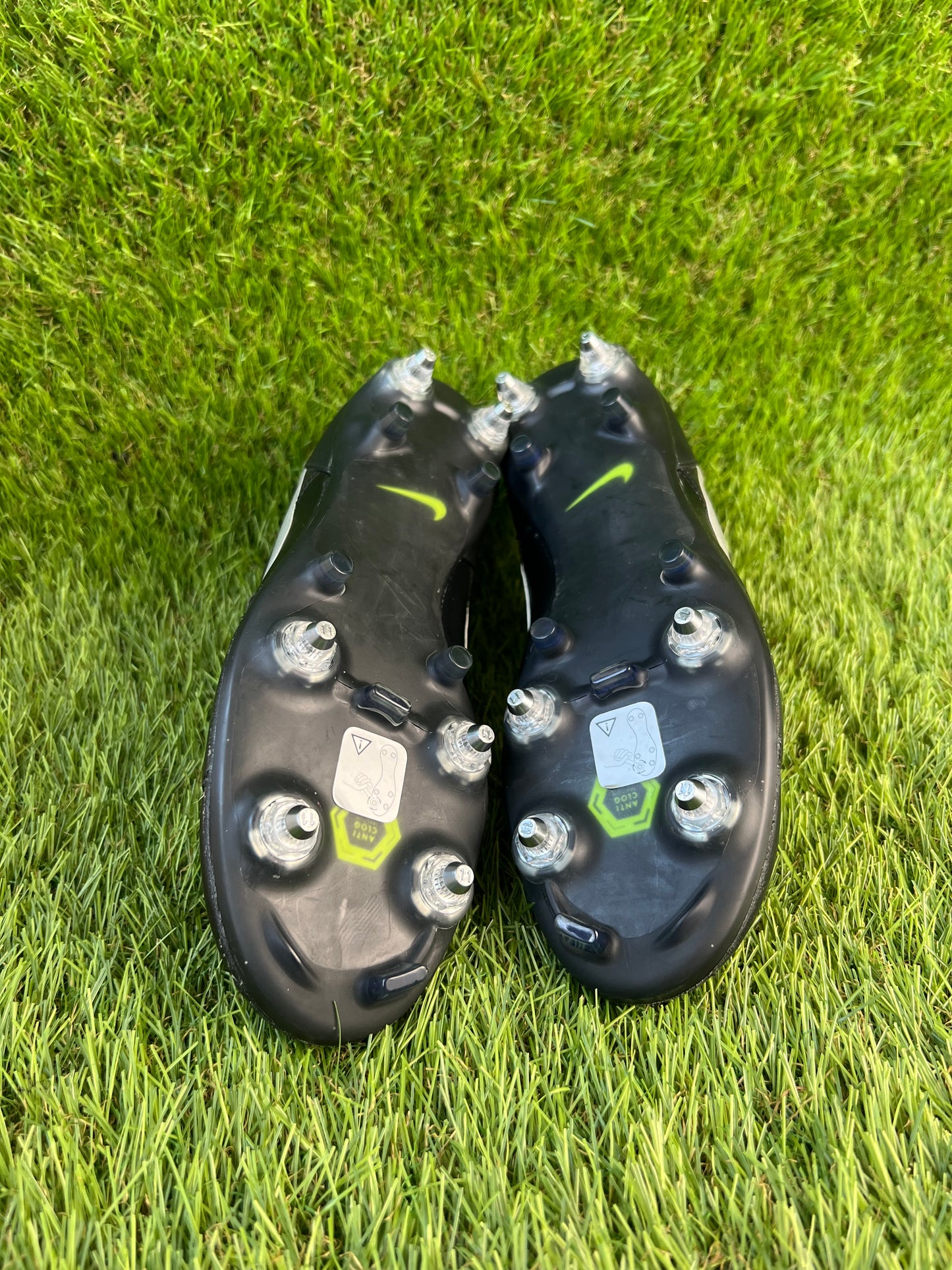 Nike Premier II SG - 7.5 UK