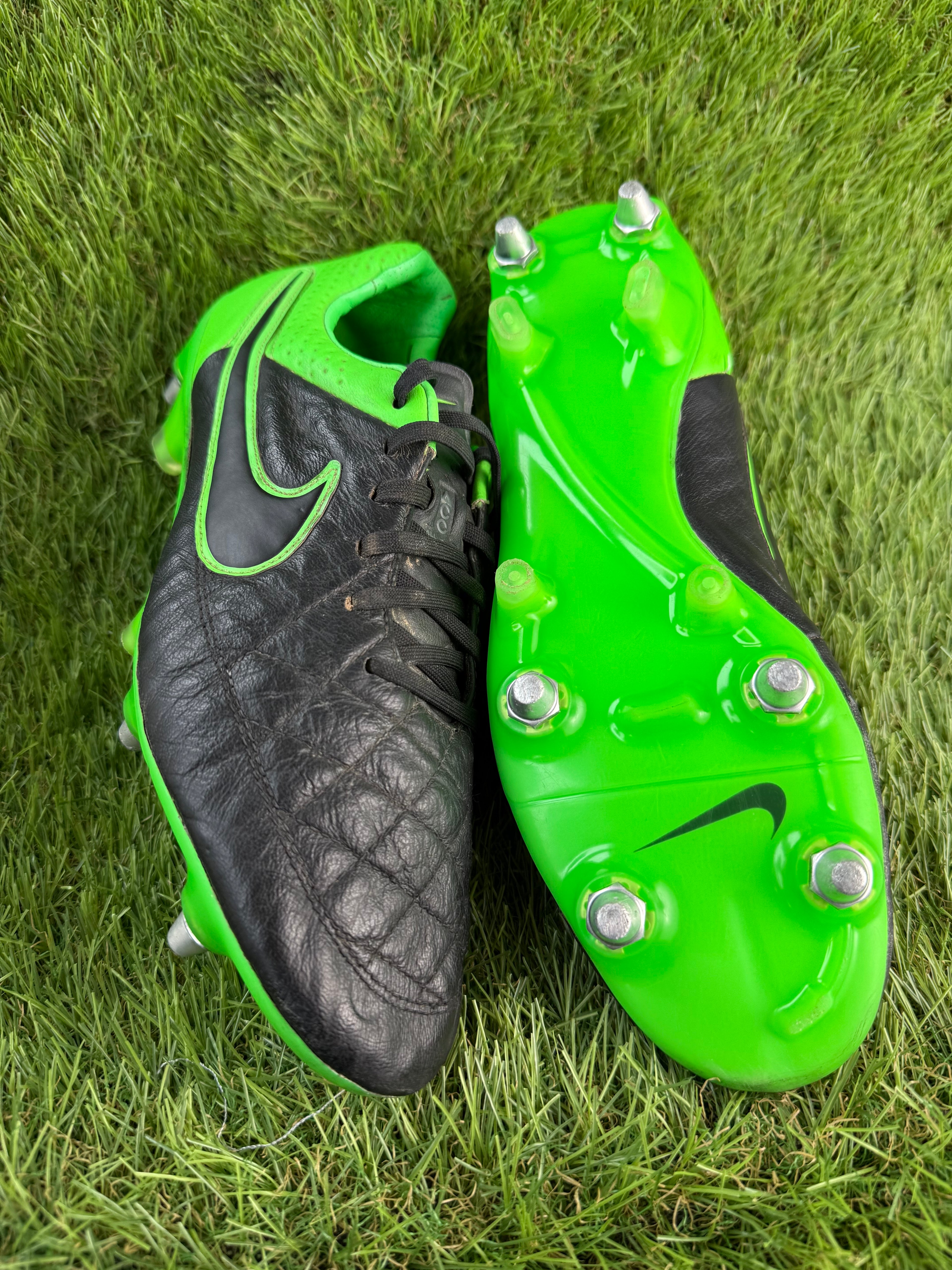 Nike Tiempo Legend V Elite ACC SG - 8.5 UK