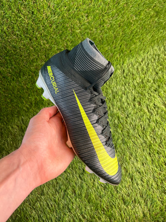 Nike Mercurial Superfly V ACC CR7 FG - 9 UK
