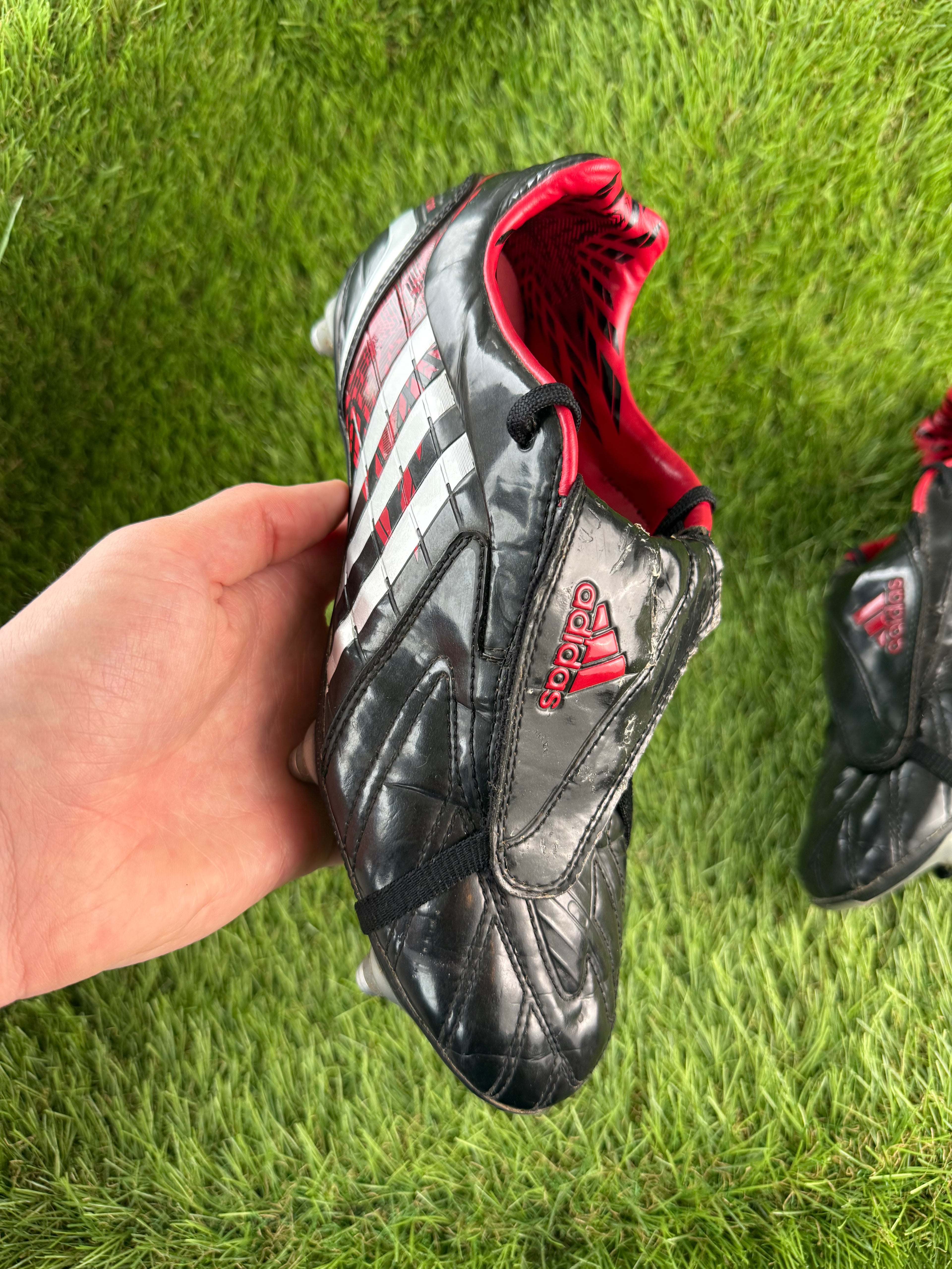 Adidas Predator Powerswerve SG - 7.5 UK