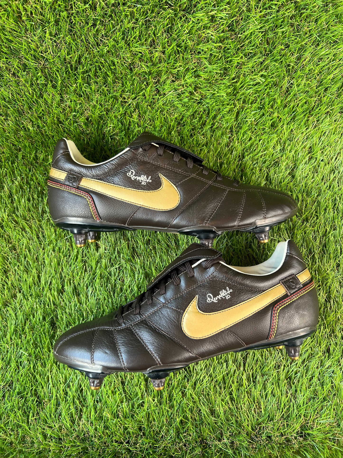 Nike Tiempo R10 SG - 9 UK