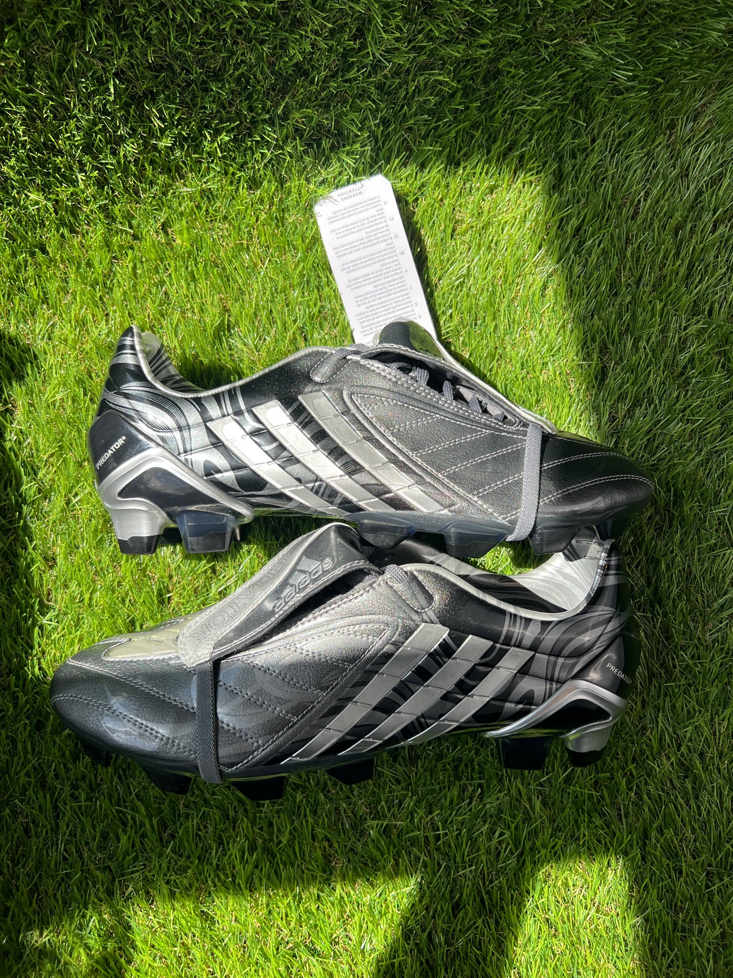 Adidas Predator Powerswerve FG silver - 11.5 UK