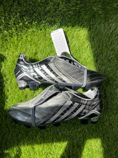 Adidas Predator Powerswerve FG silver - 11.5 UK