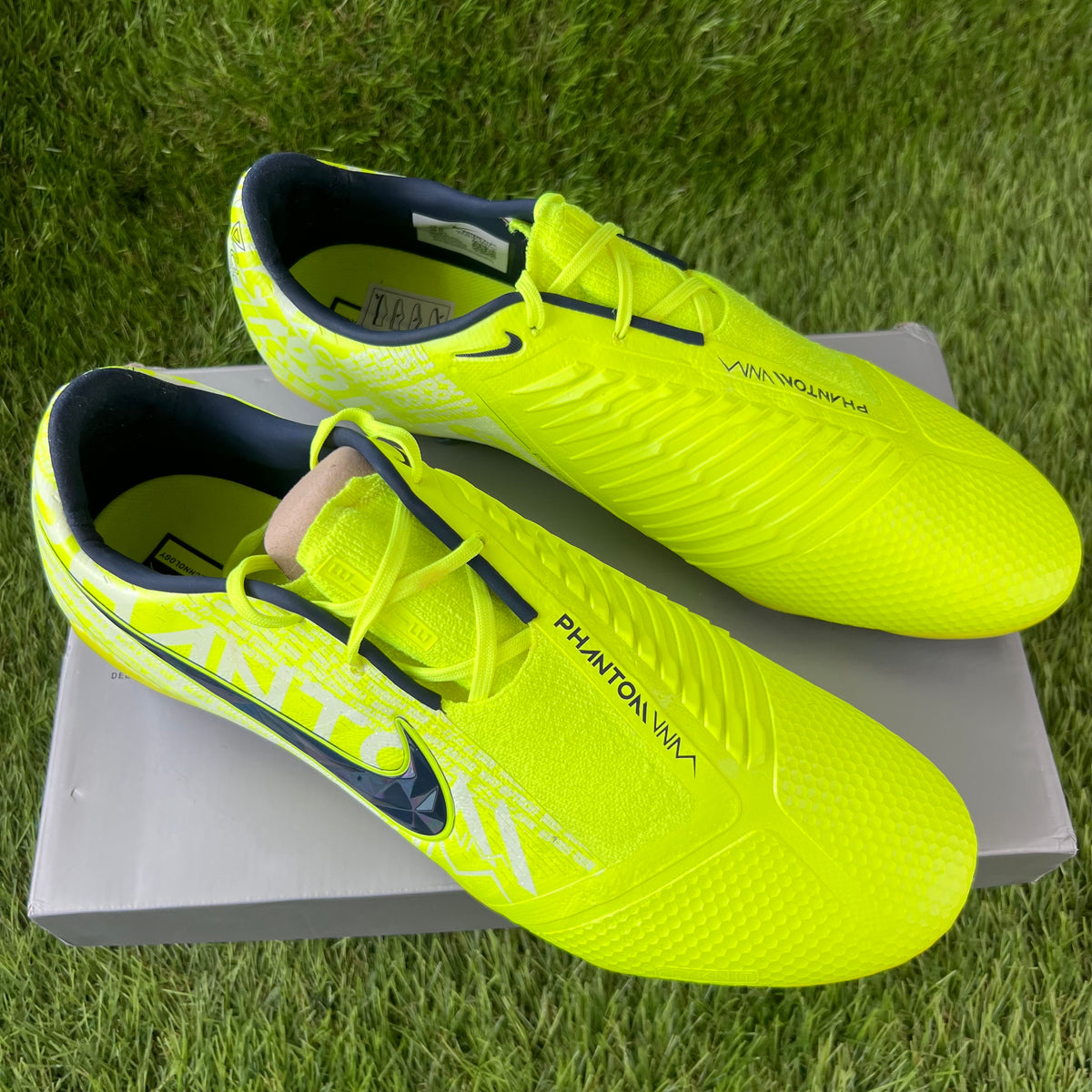 Nike Phantom Venom Elite FG - 11 UK
