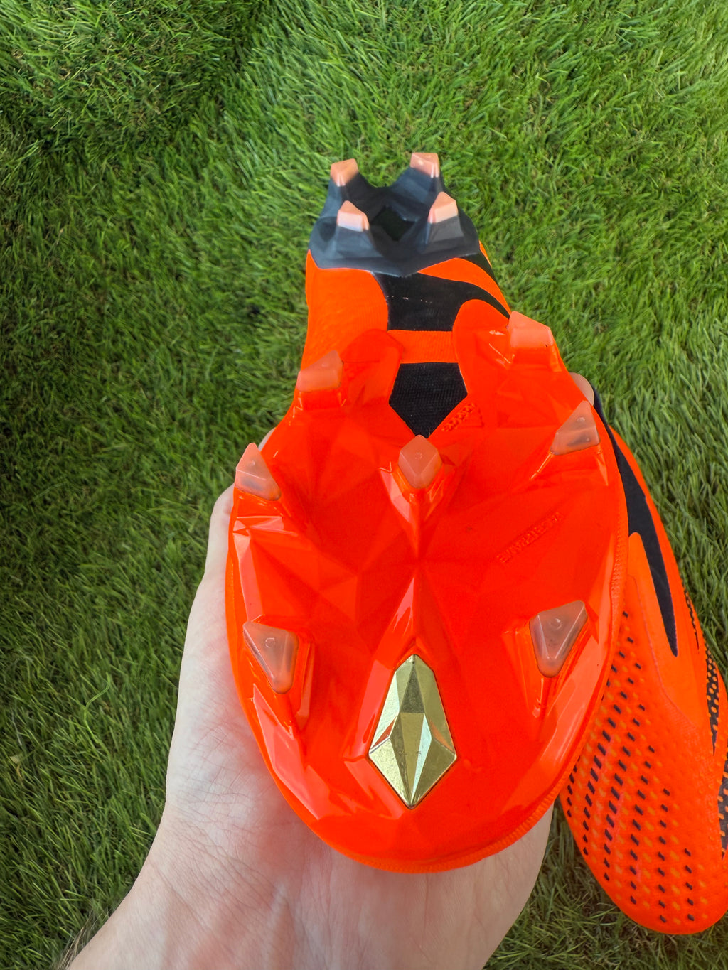 Adidas Predator Accuracy+ Elite FG - 7.5 UK