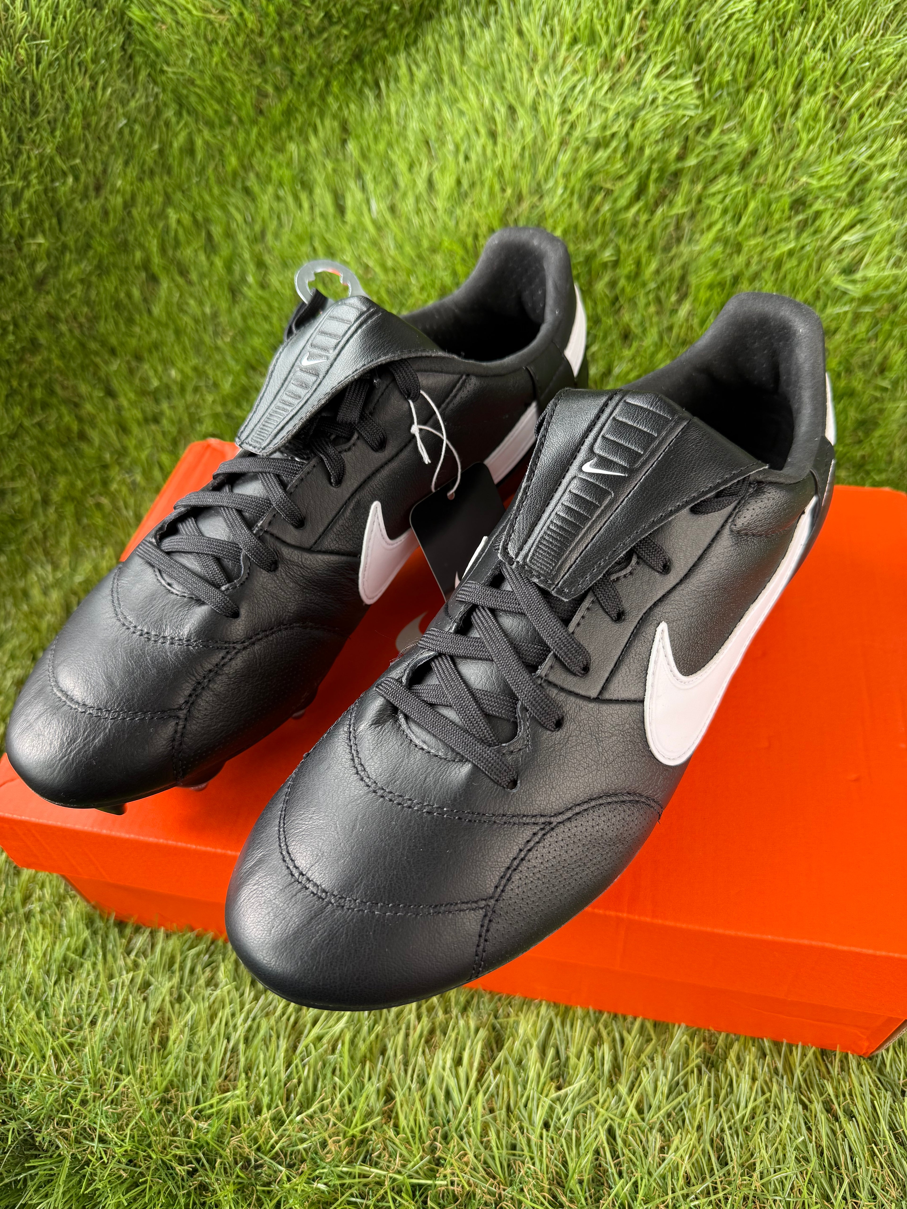 Nike Premier III SG - 7.5 UK
