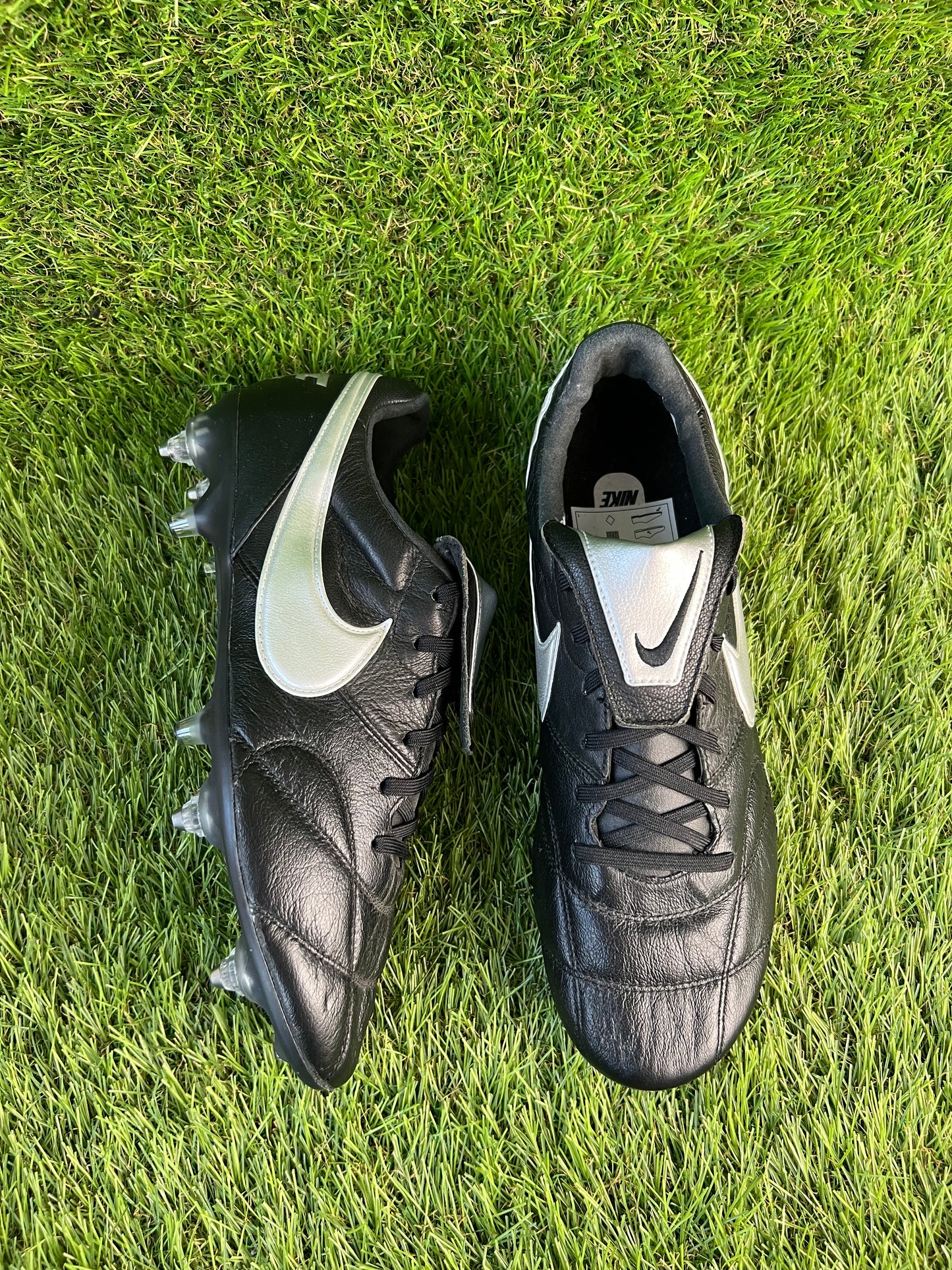 Nike Premier II SG - 7.5 UK