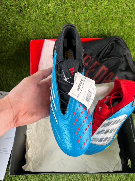 Adidas Predator Archive FG - 8.5 UK