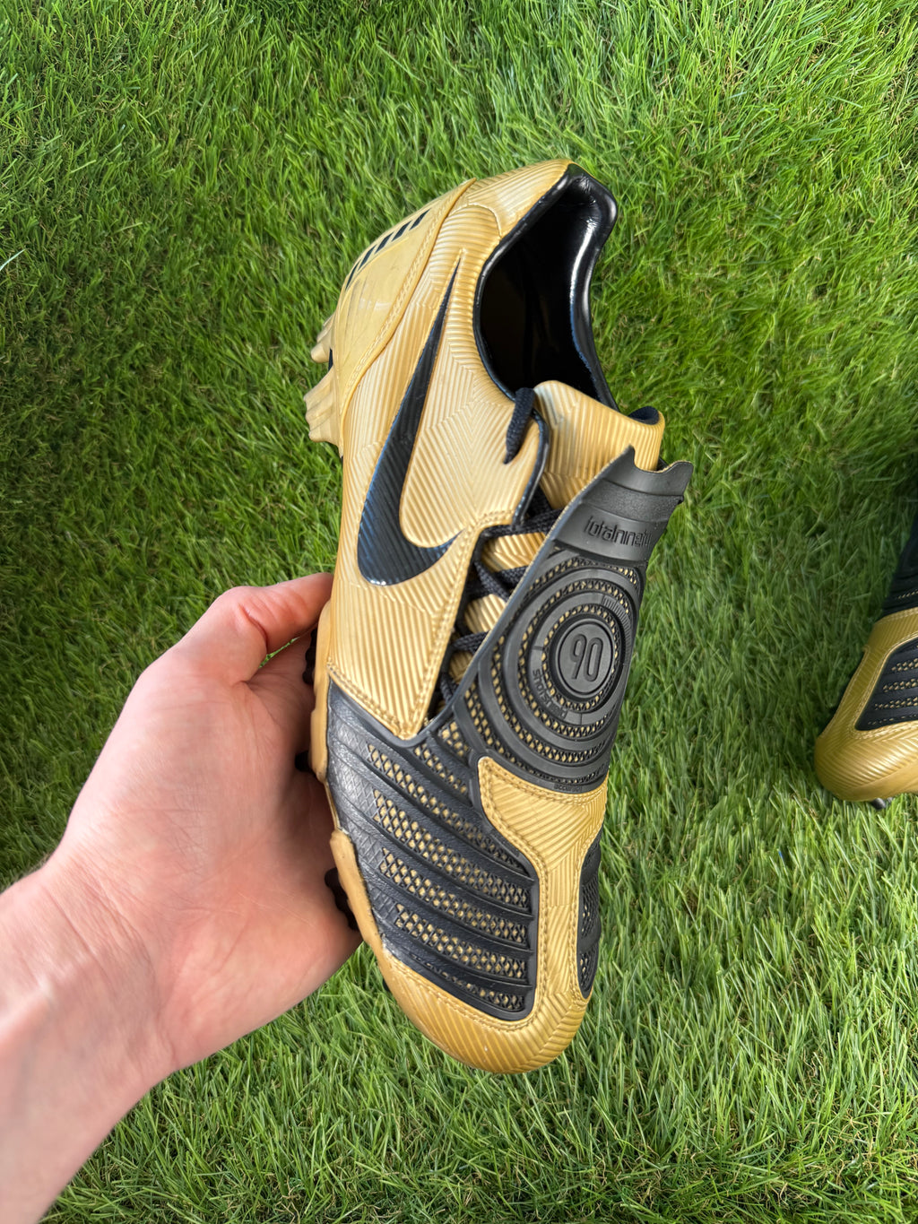 Nike Total 90 Laser II FG - 8.5 UK