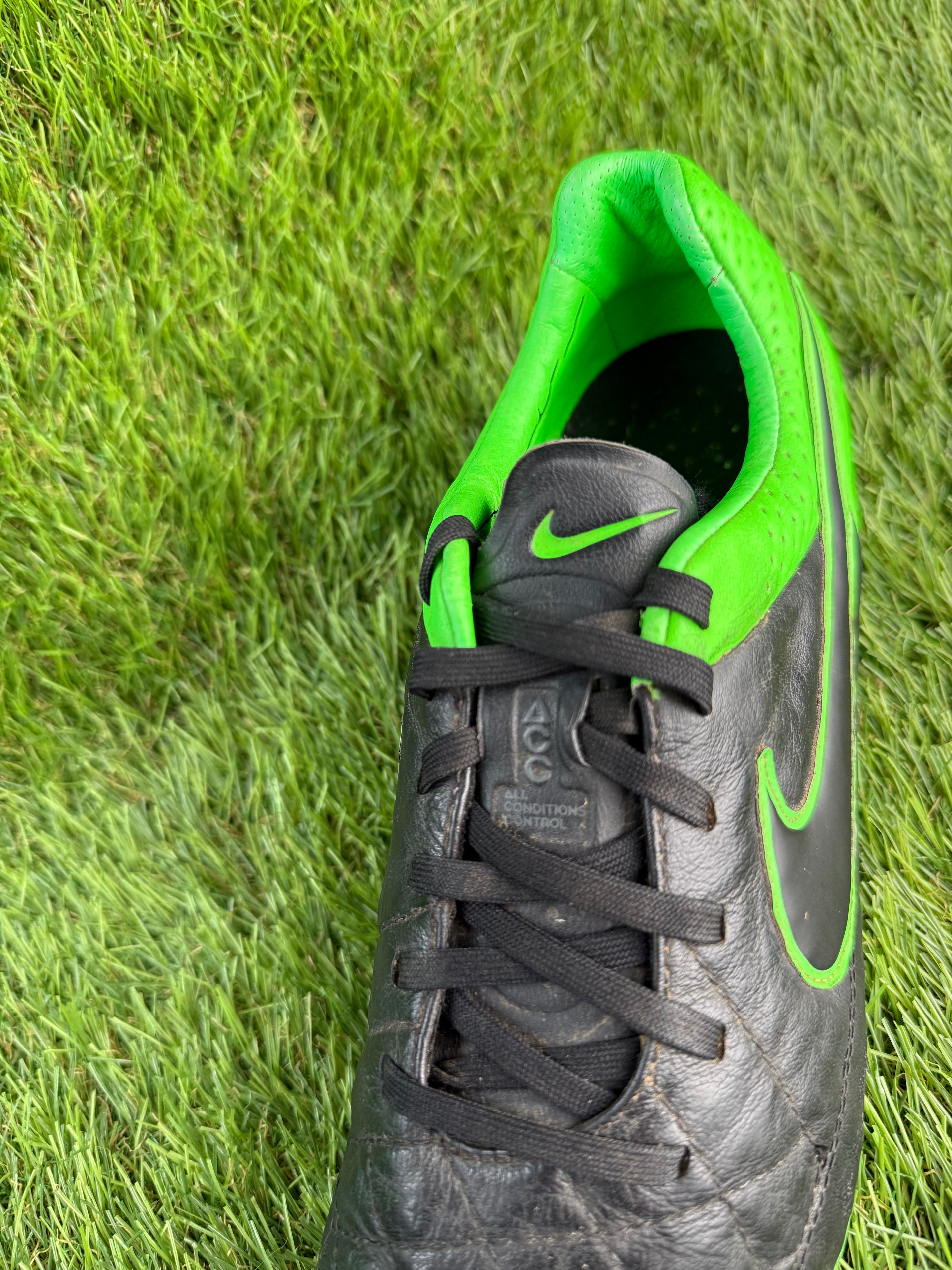Nike Tiempo Legend V Elite ACC SG - 8.5 UK