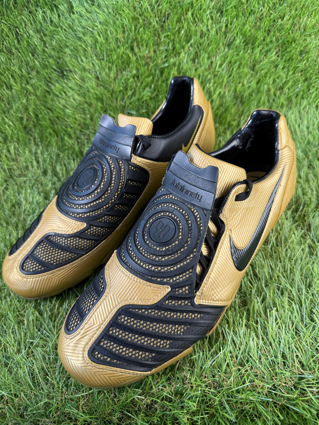 Nike Total 90 Laser II FG - 8.5 UK