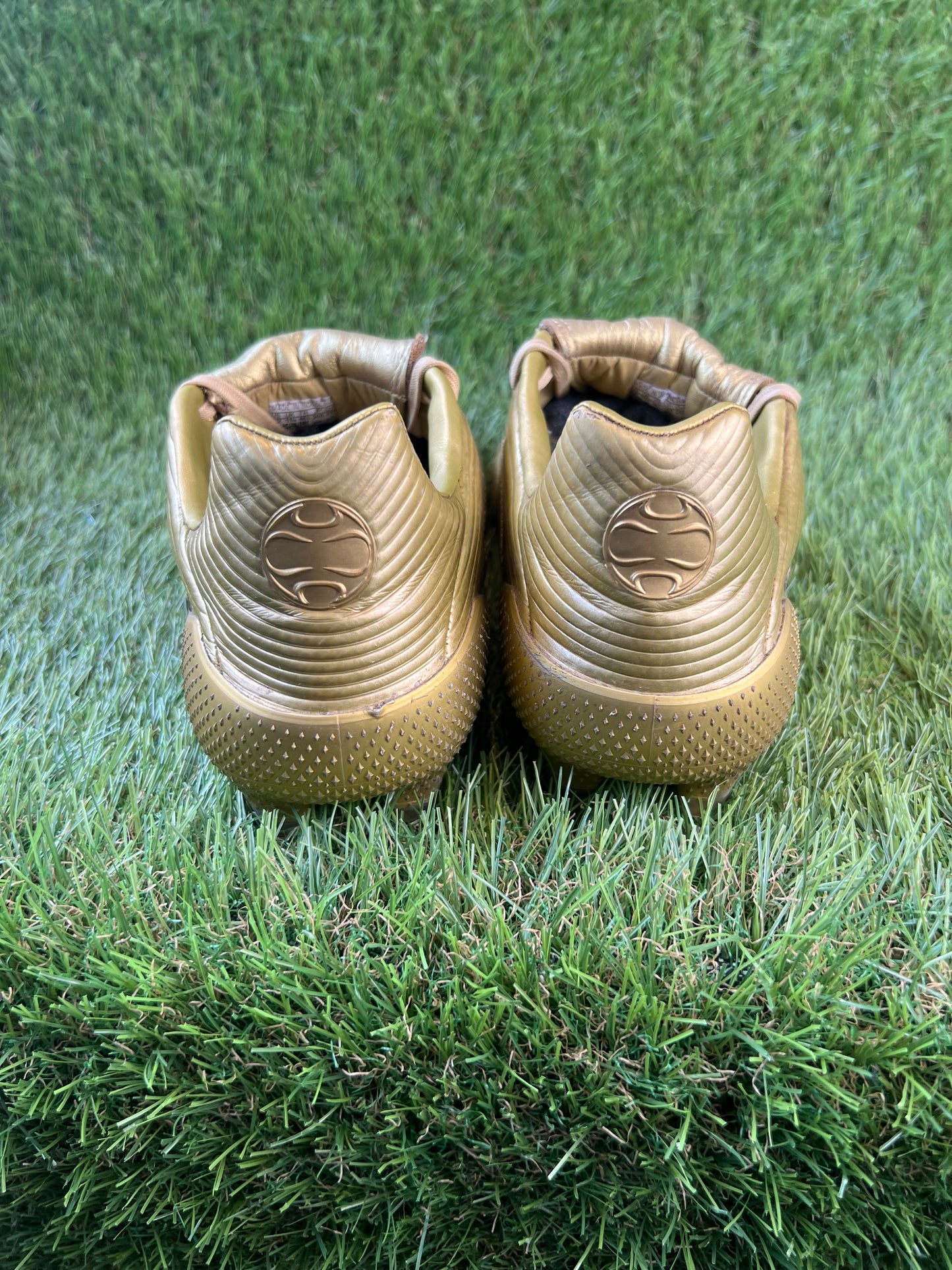 Adidas Predator Absolute 2022 remake FG - 11.5 UK