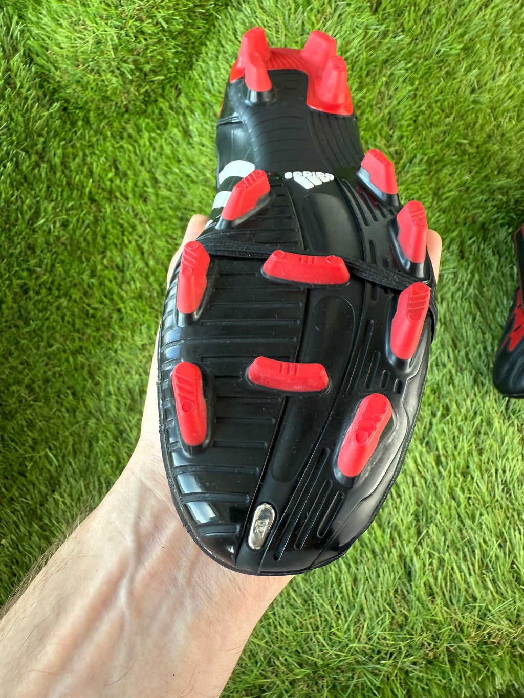Adidas Predator Powerswerve FG - 8.5 UK