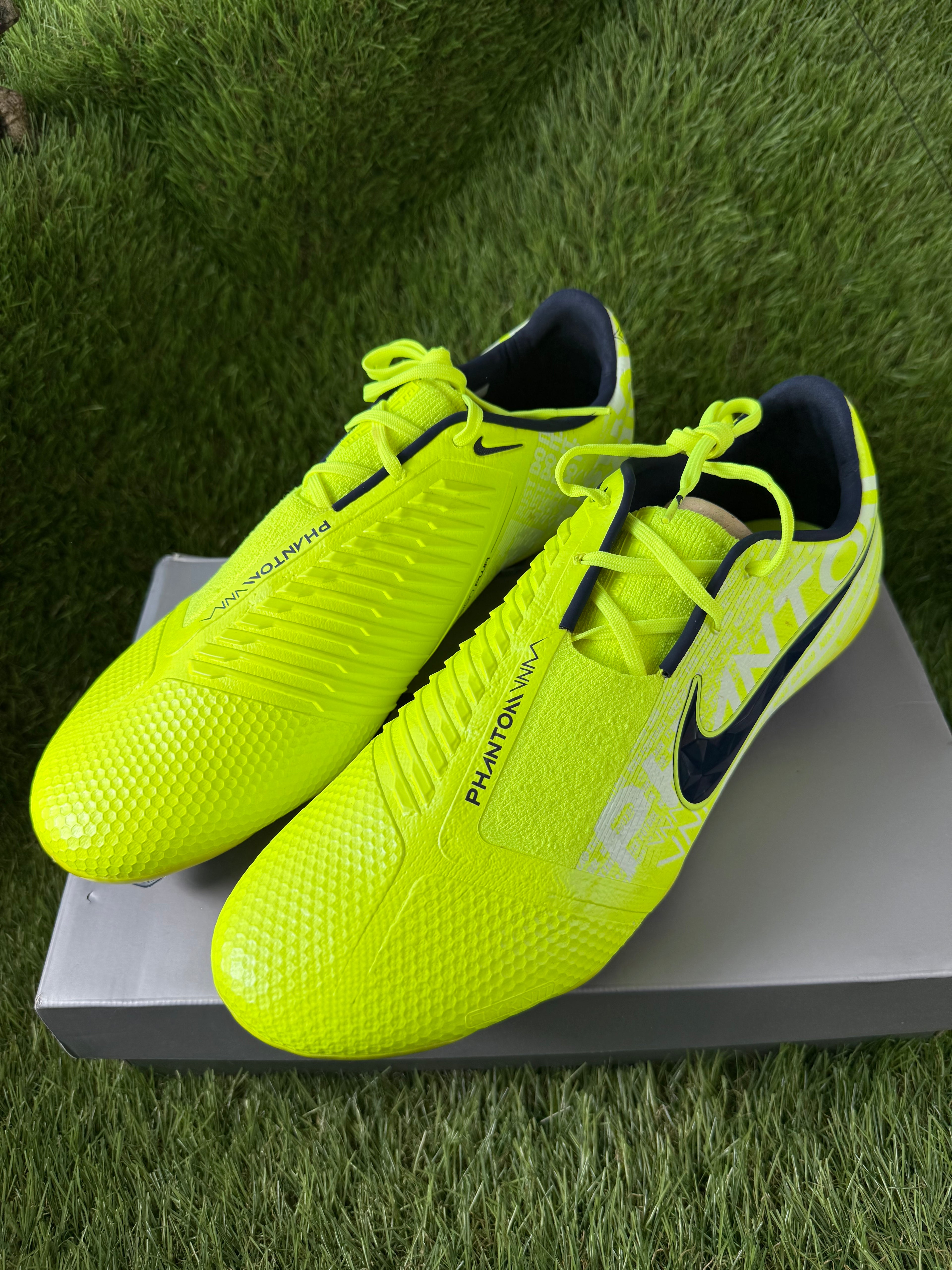 Nike Phantom Venom Elite FG - 11 UK