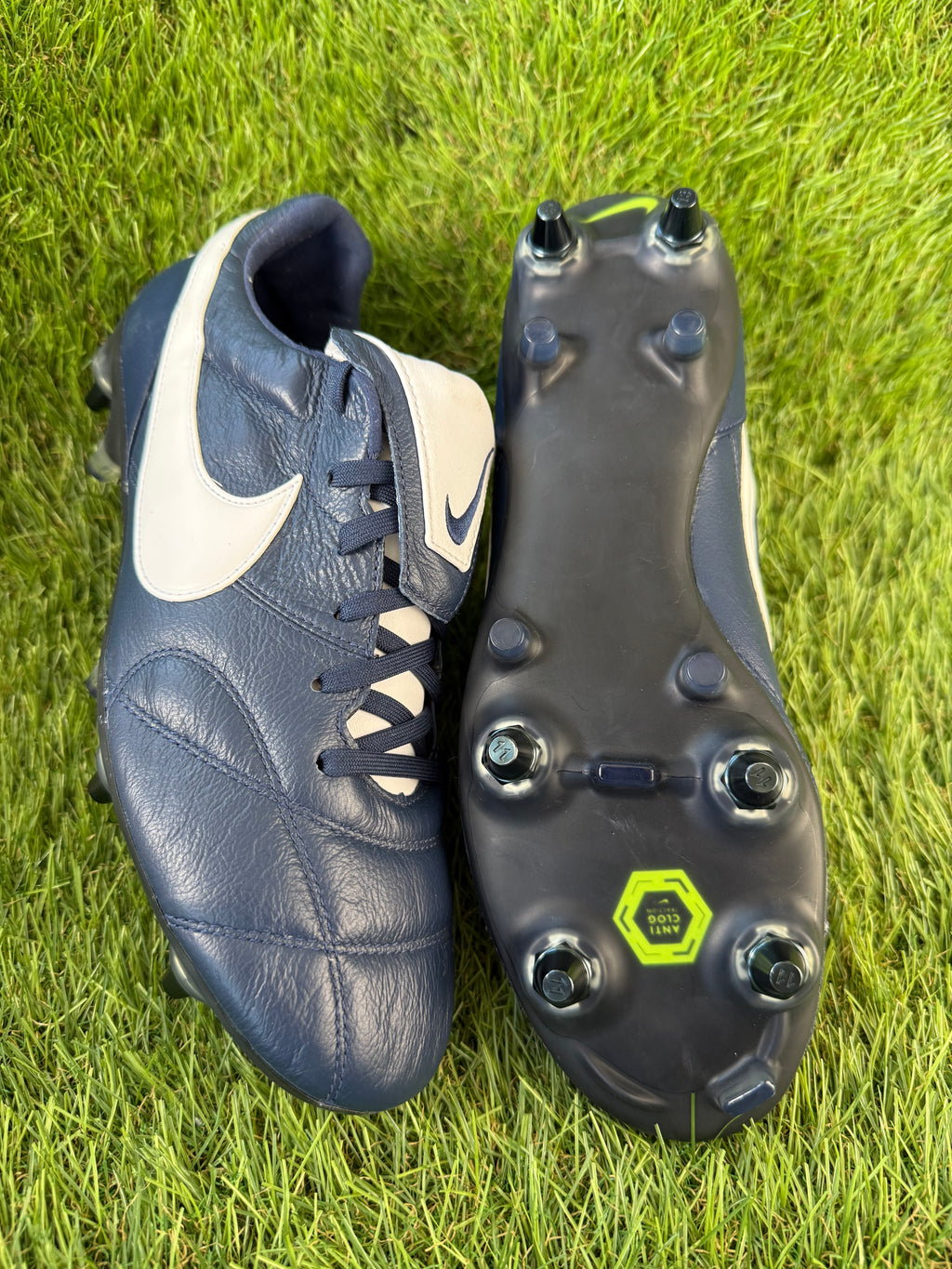 Nike Premier II SG - 7.5 UK