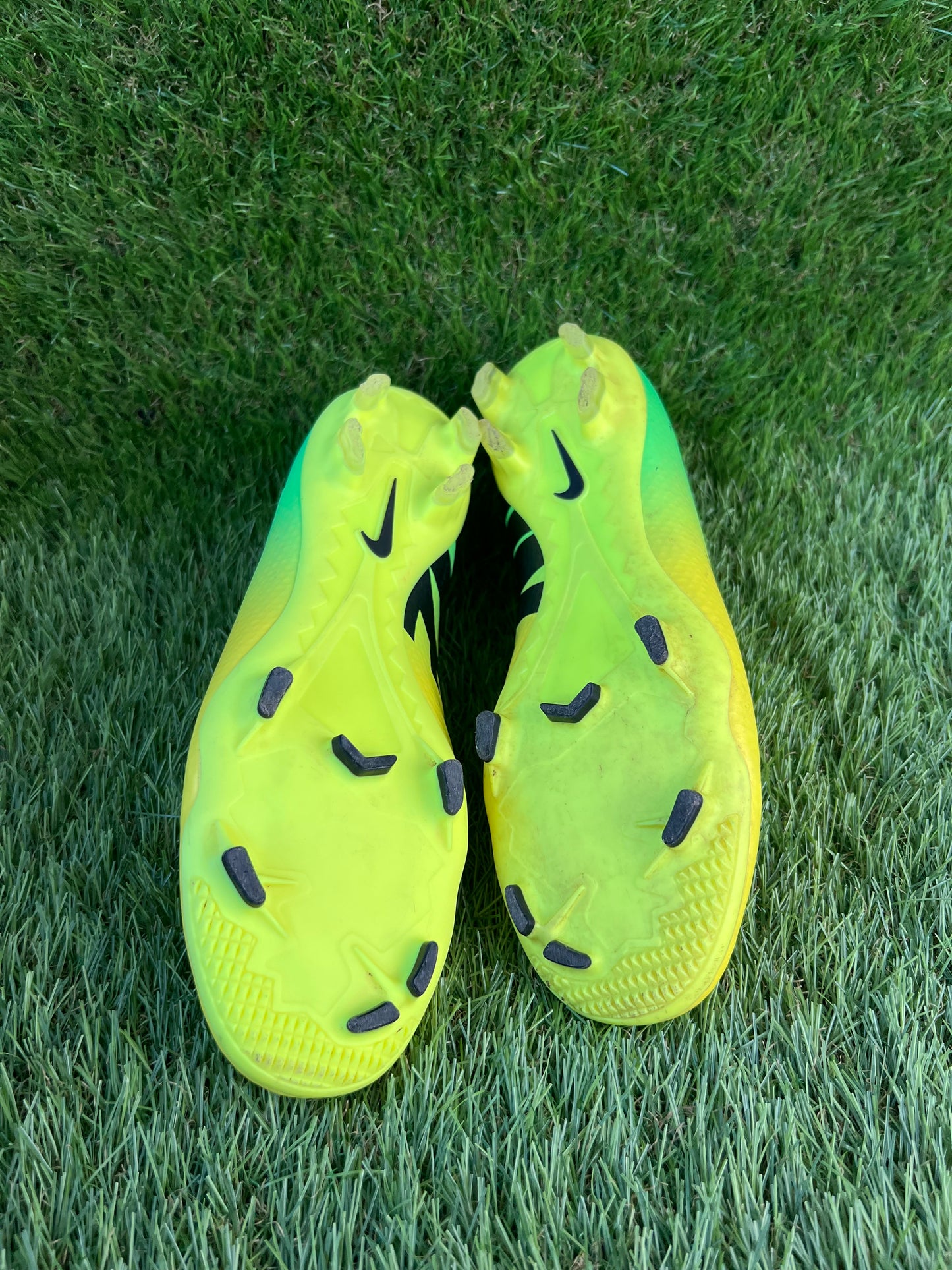 Nike Mercurial Victory IV FG - 8 UK