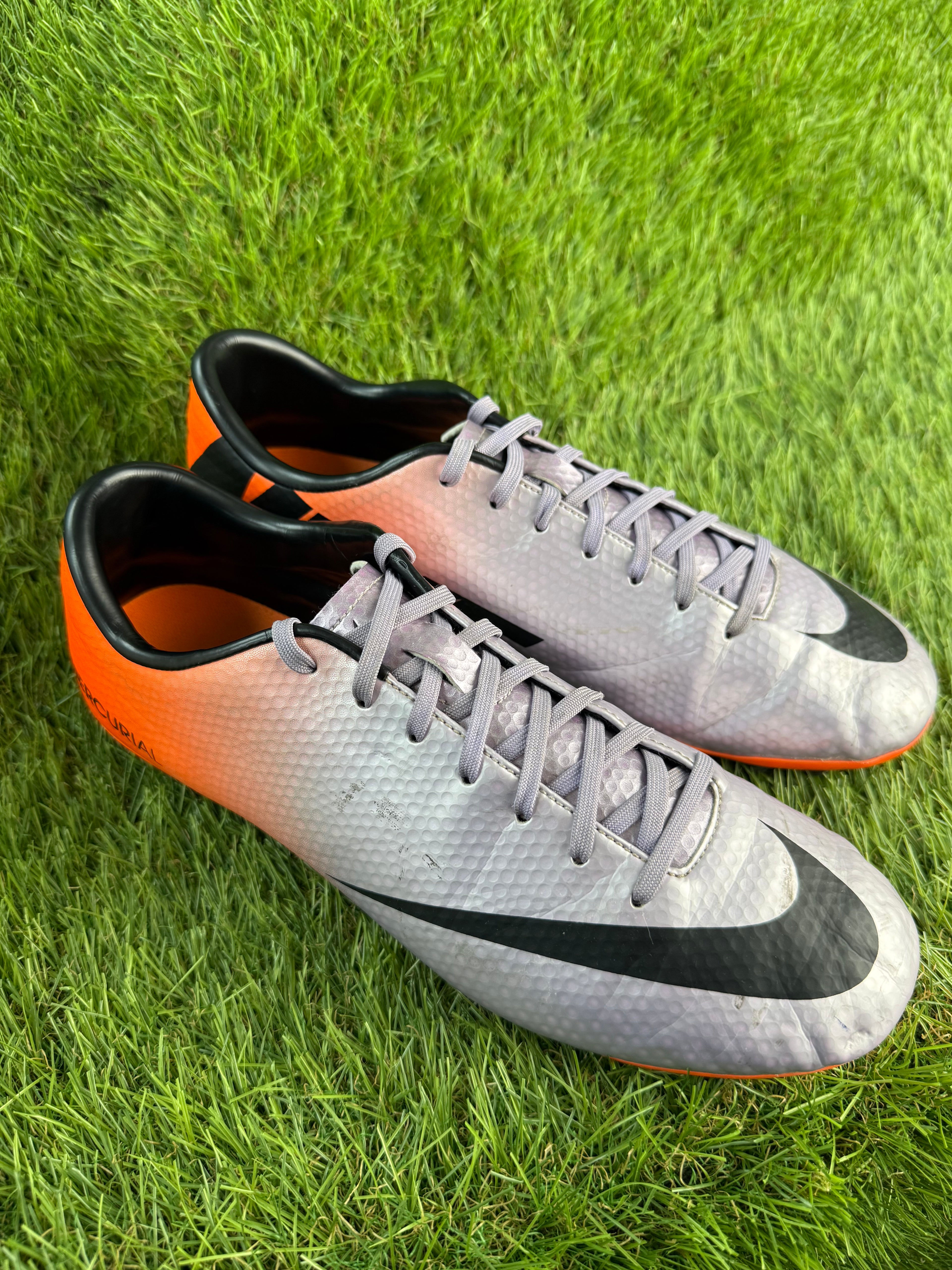 Nike Mercurial Victory IV AG - 7.5 UK