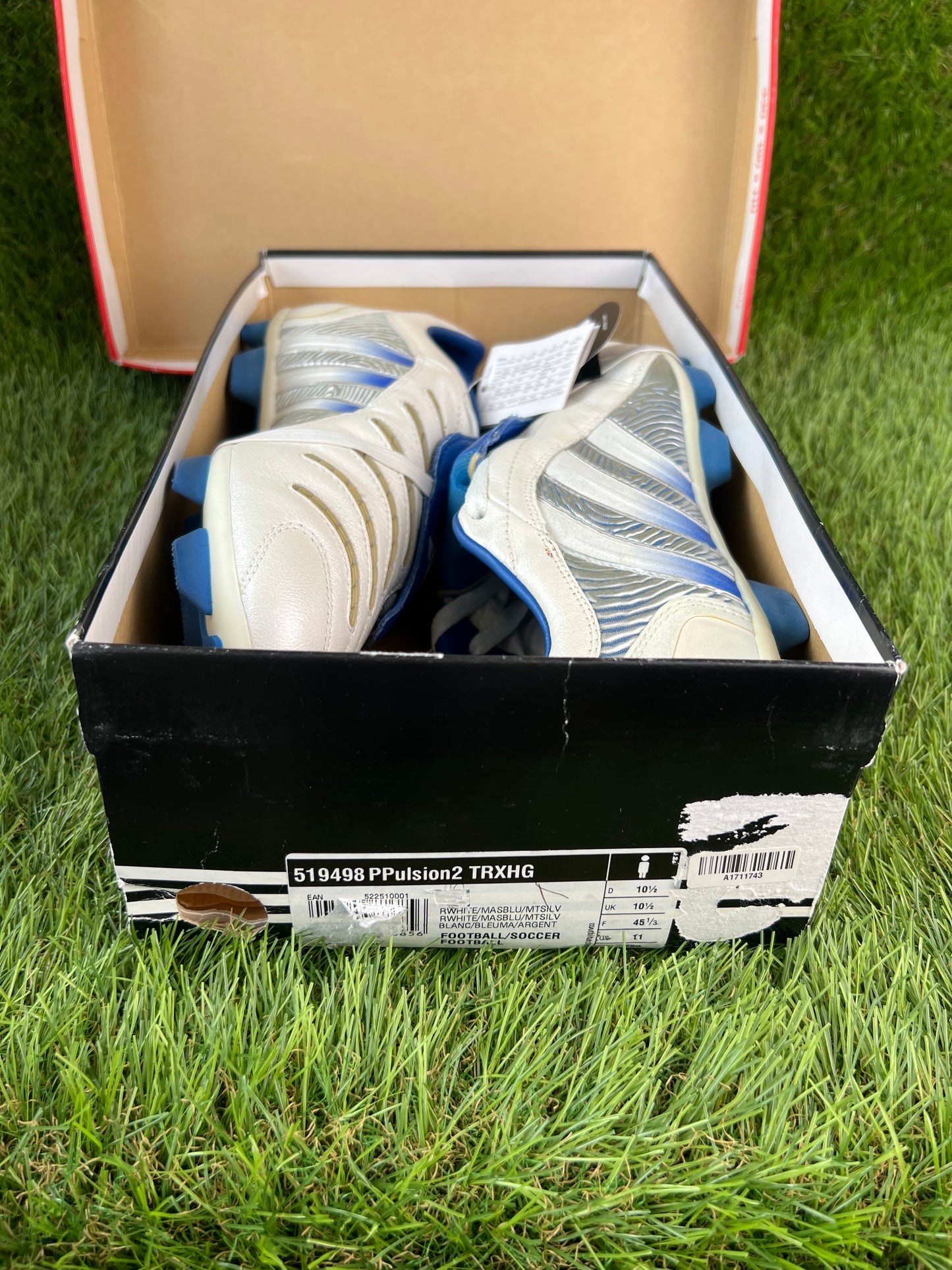 Adidas Predator Pulsion FG - 10.5 UK