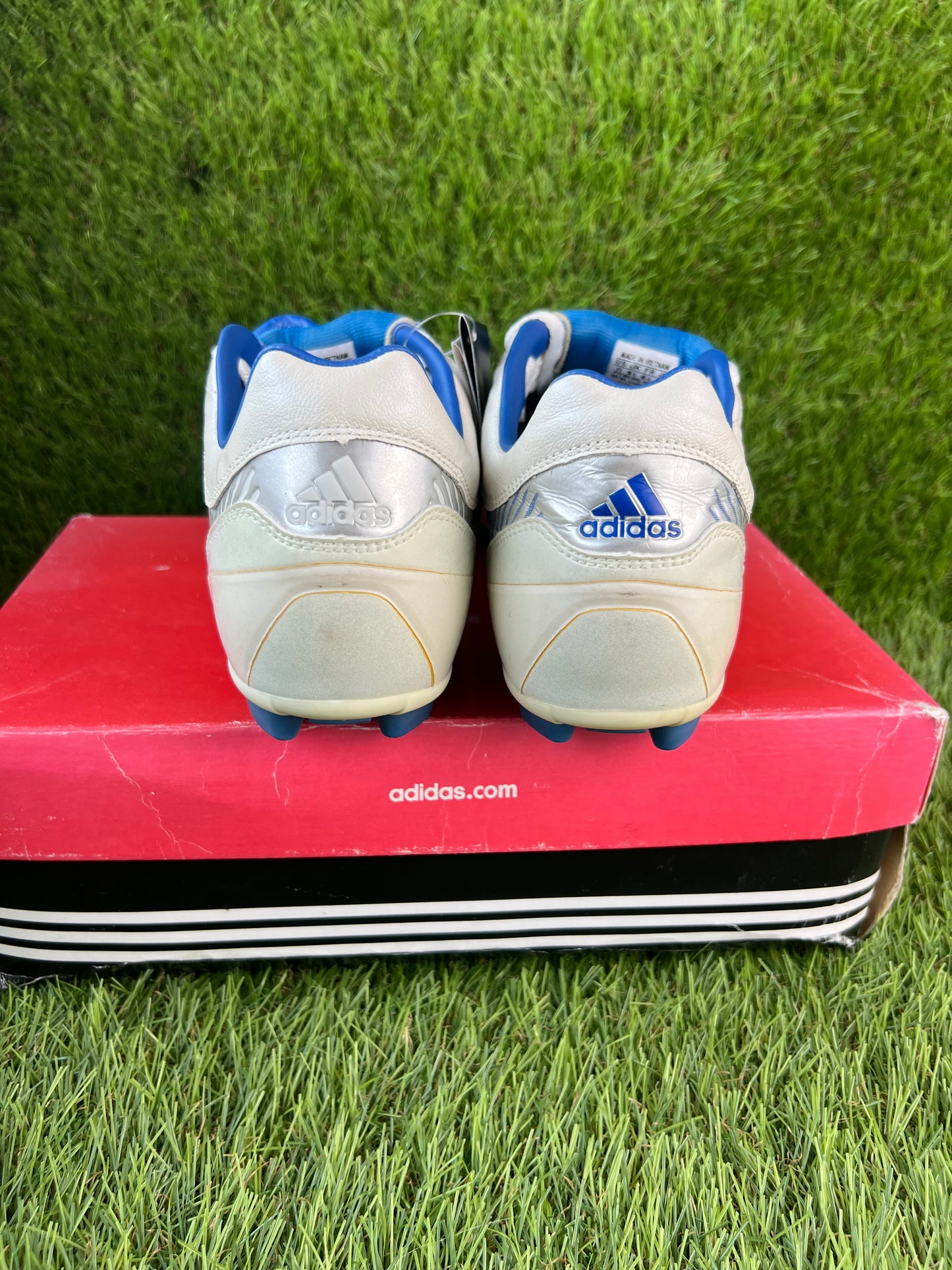 Adidas Predator Pulsion FG - 10.5 UK