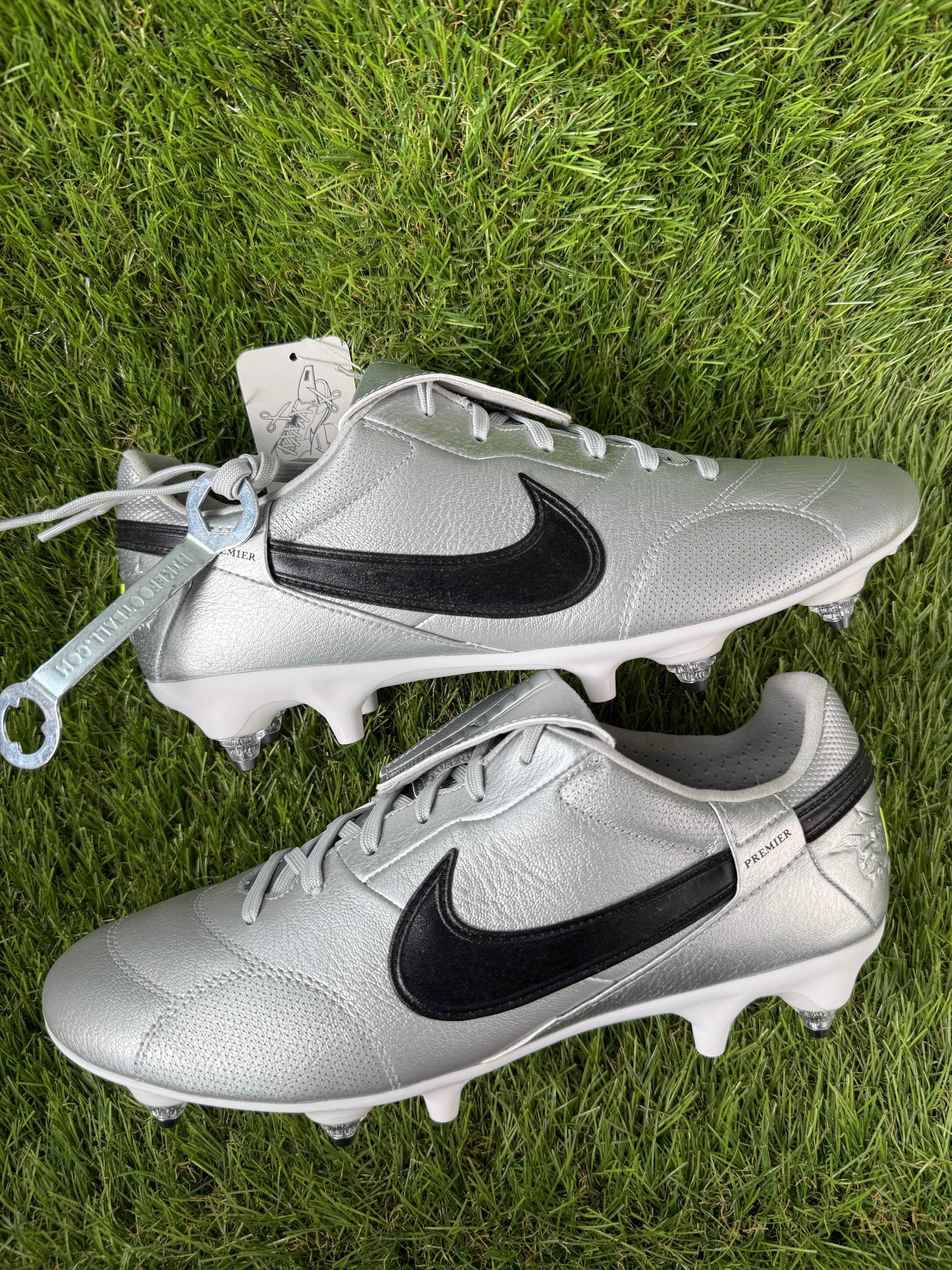 Nike Premier III SG - 8.5 UK