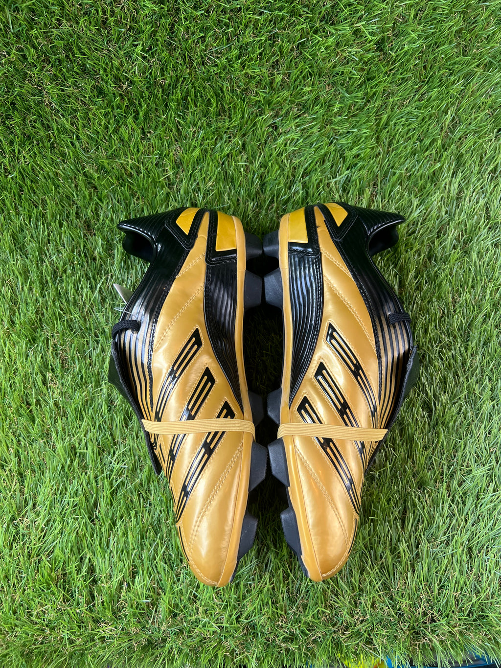 Adidas Predator Absolute FG - 8 UK