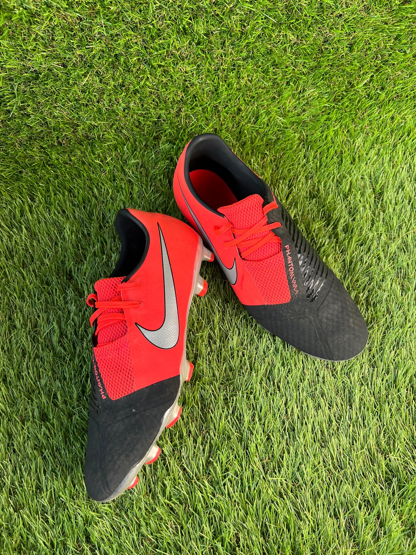 Nike Phantom Venom Academy FG - 7.5 UK
