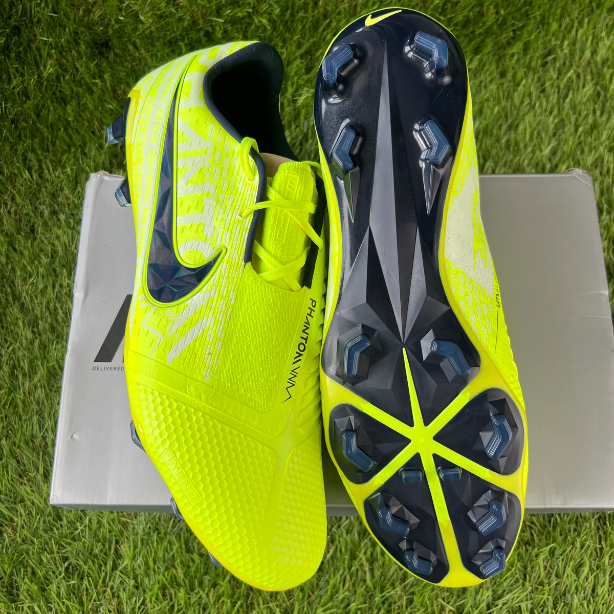 Nike Phantom Venom Elite FG - 11 UK