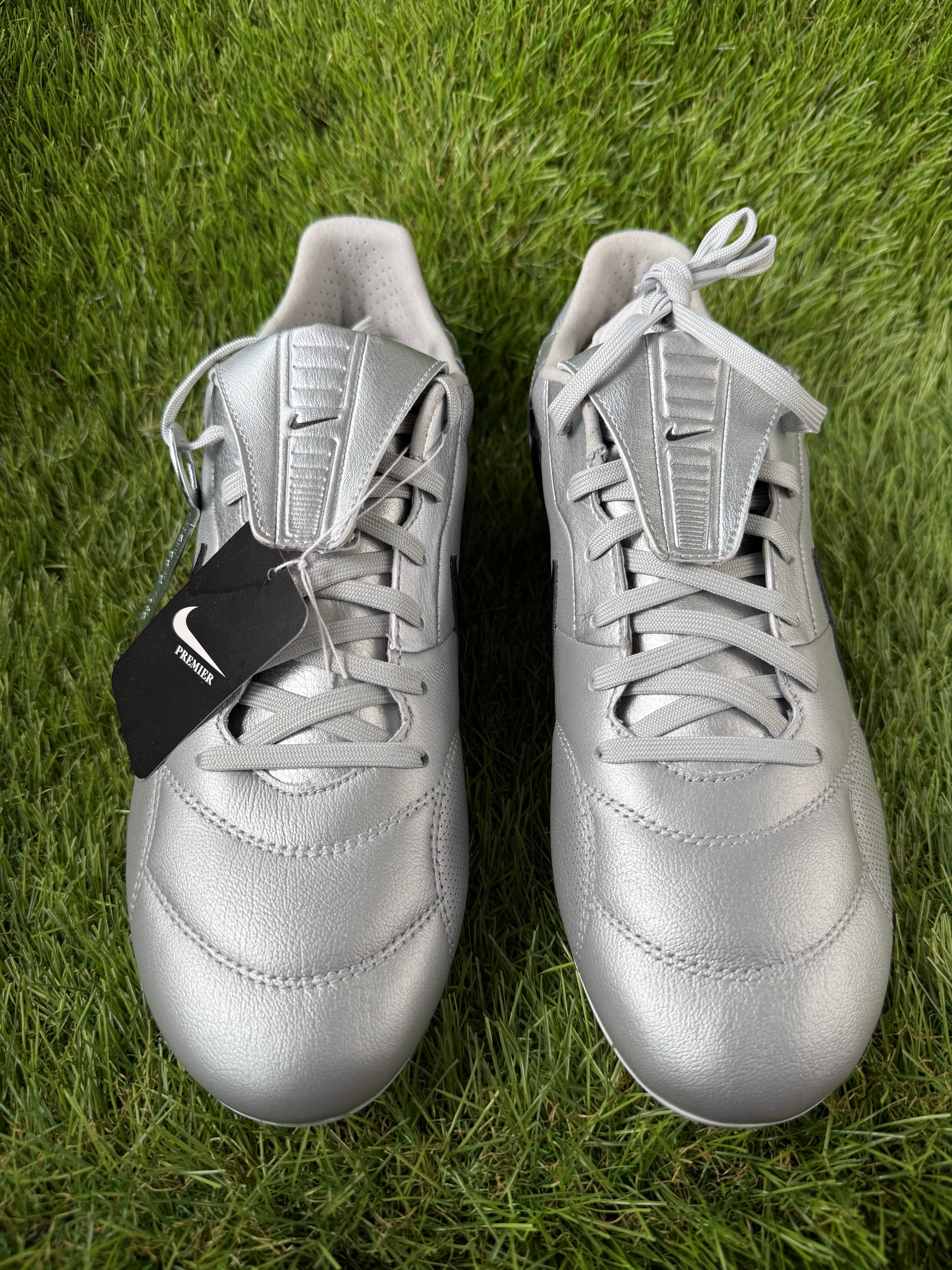 Nike Premier III Silver SG - 7.5 UK