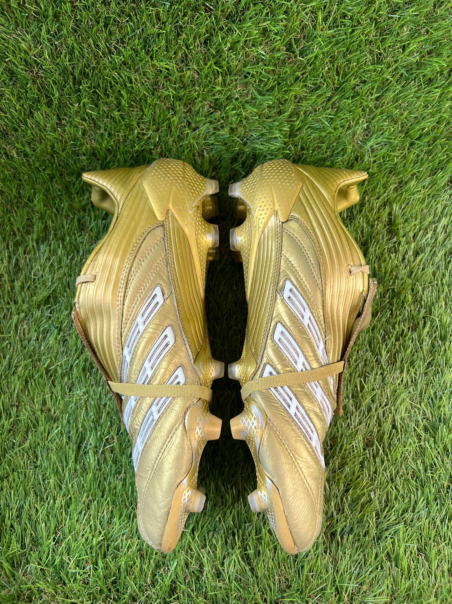 Adidas Predator Absolute 2022 remake FG - 11.5 UK