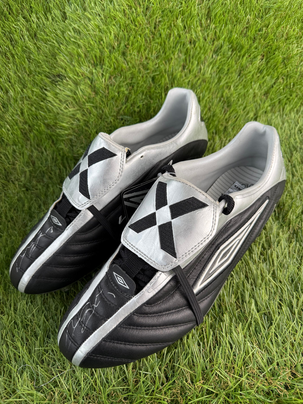Umbro Michael Owen SG - 8.5 UK