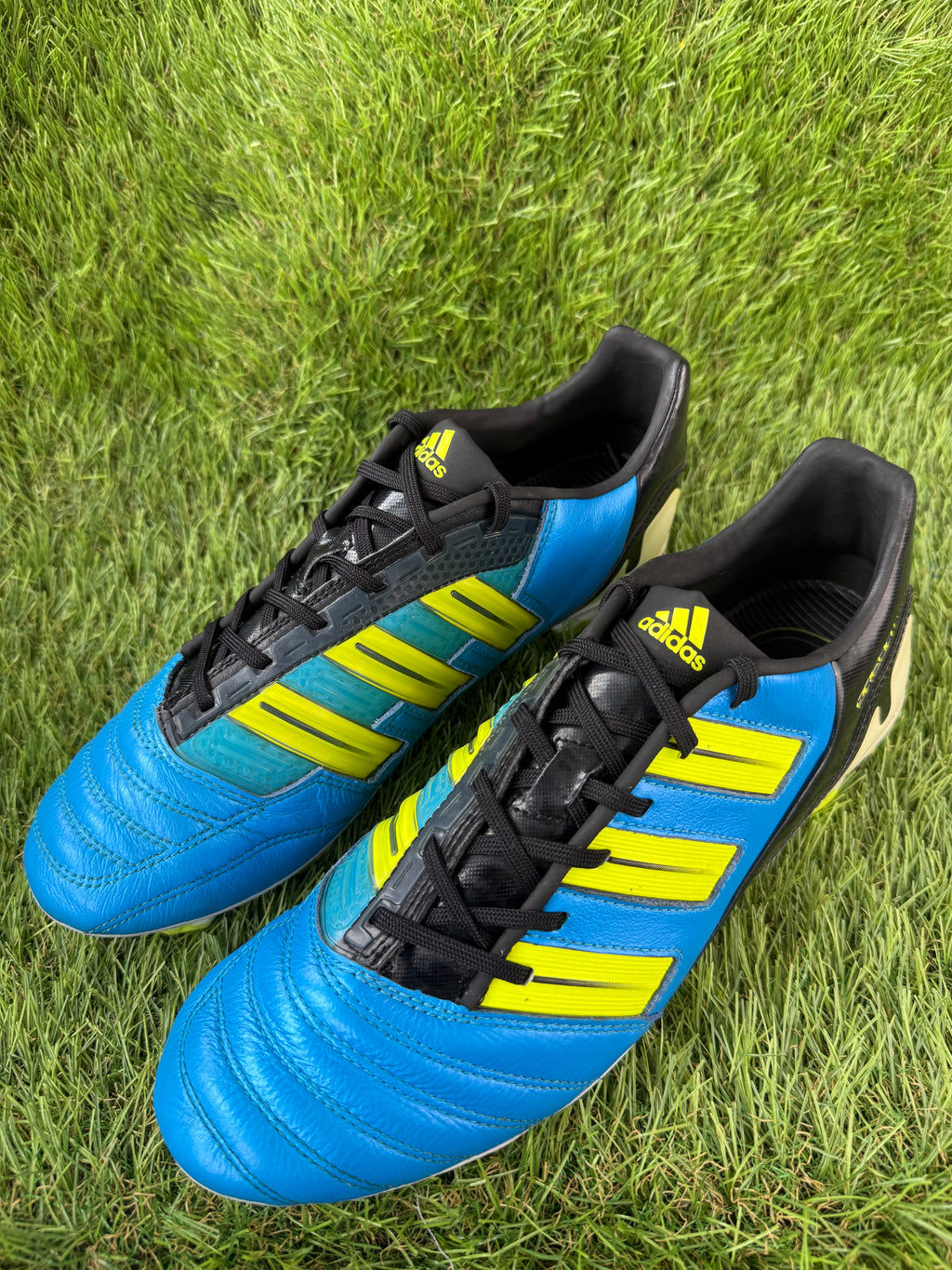 Adidas Predator AdiPower FG - 8.5 UK