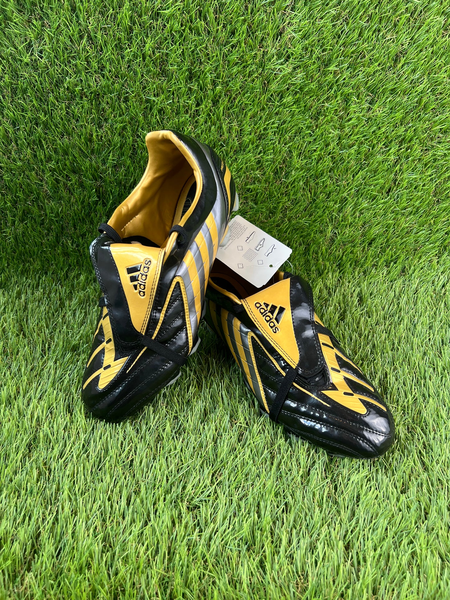 Adidas Predator Powerswerve FG - 7.5 UK