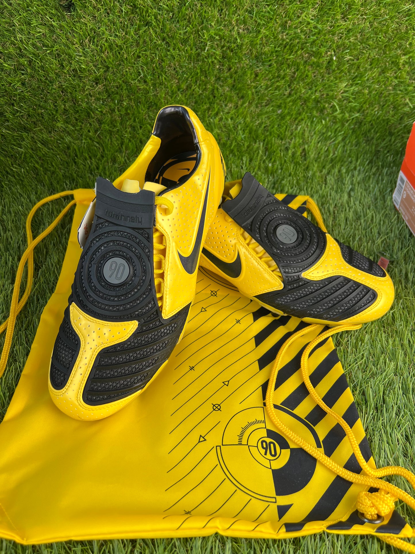 Nike total 90 Laser II Promo LTD SG - 8 UK