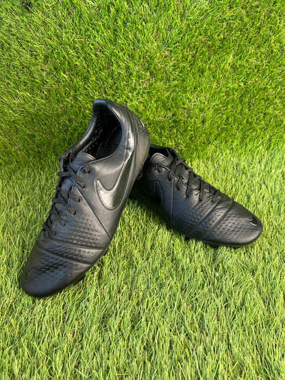 Nike CTR360 Maestri III Limited Edition 'Lights Out' FG - 9 UK