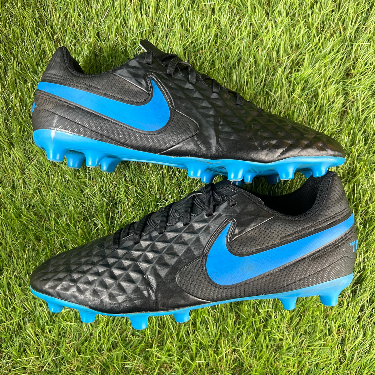 Nike Tiempo Legend 8 FG - 9.5 UK