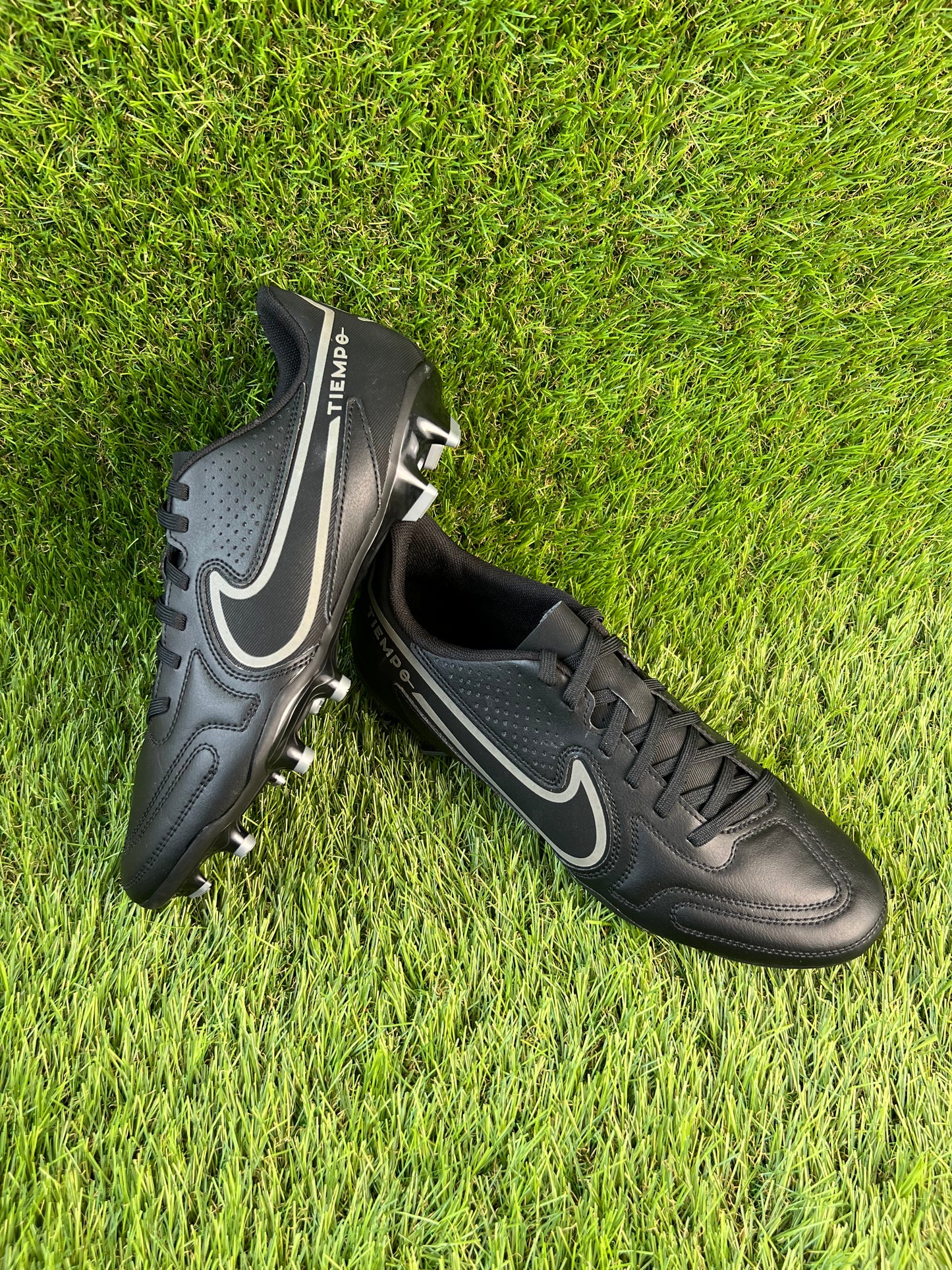 Nike Tiempo Legend IX Club FG - 7.5 UK