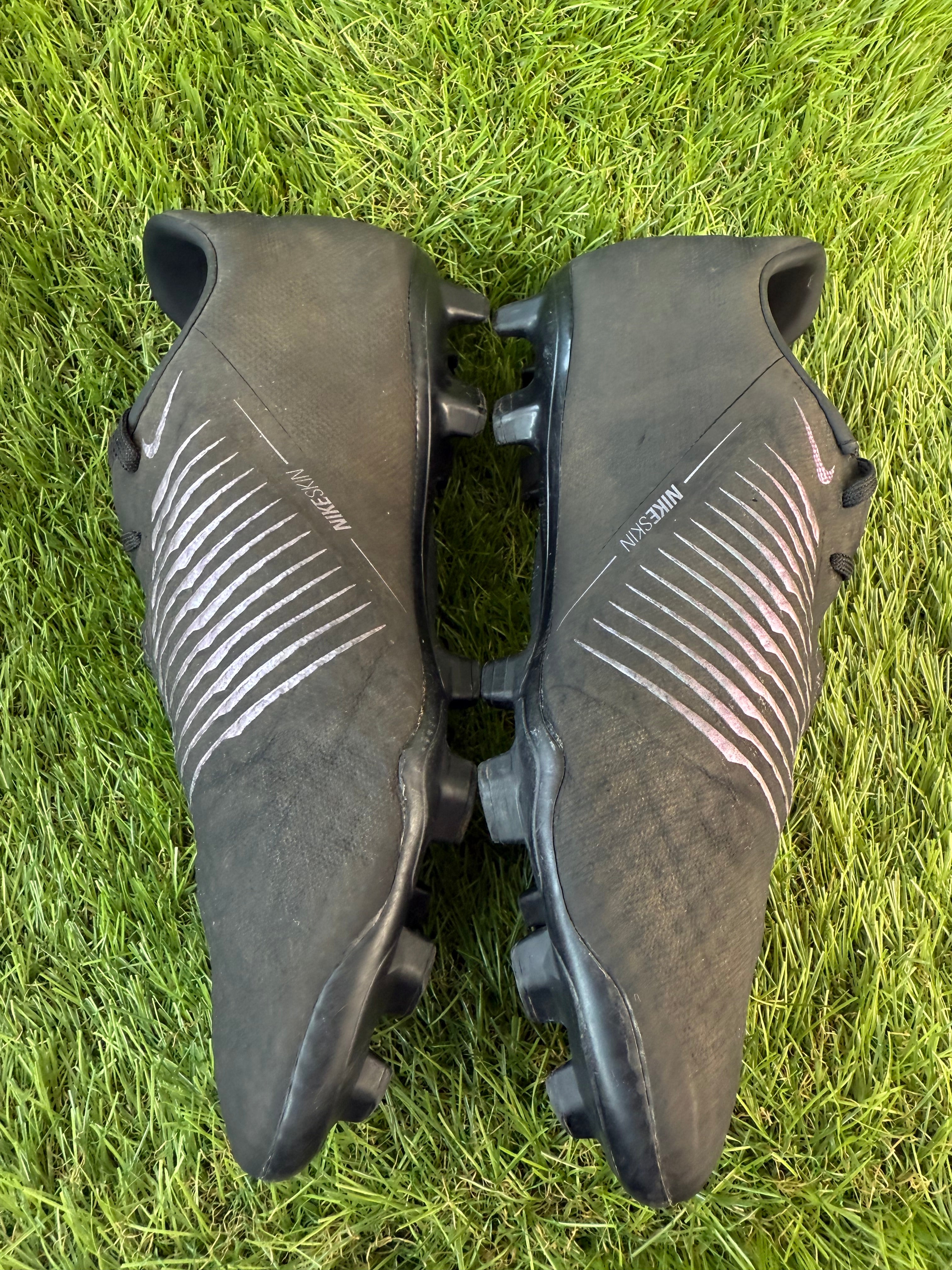 Nike Phantom Venom Academy FG - 7.5 UK