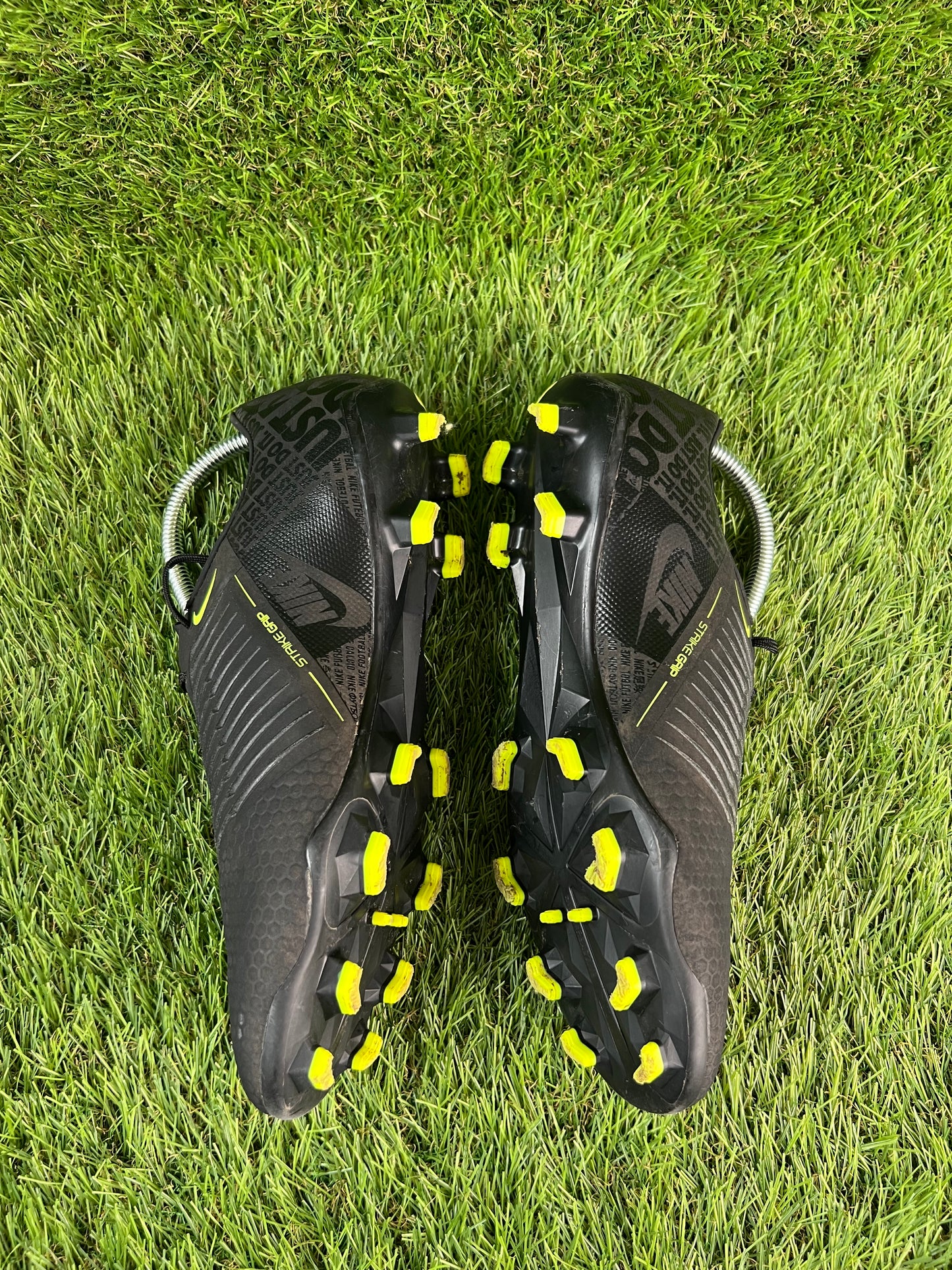 Nike Phantom Venom Pro FG - 8 UK