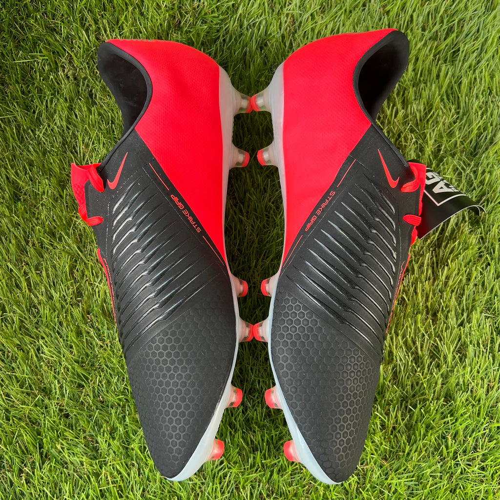Nike Phantom Venom Pro AG - 10.5 UK