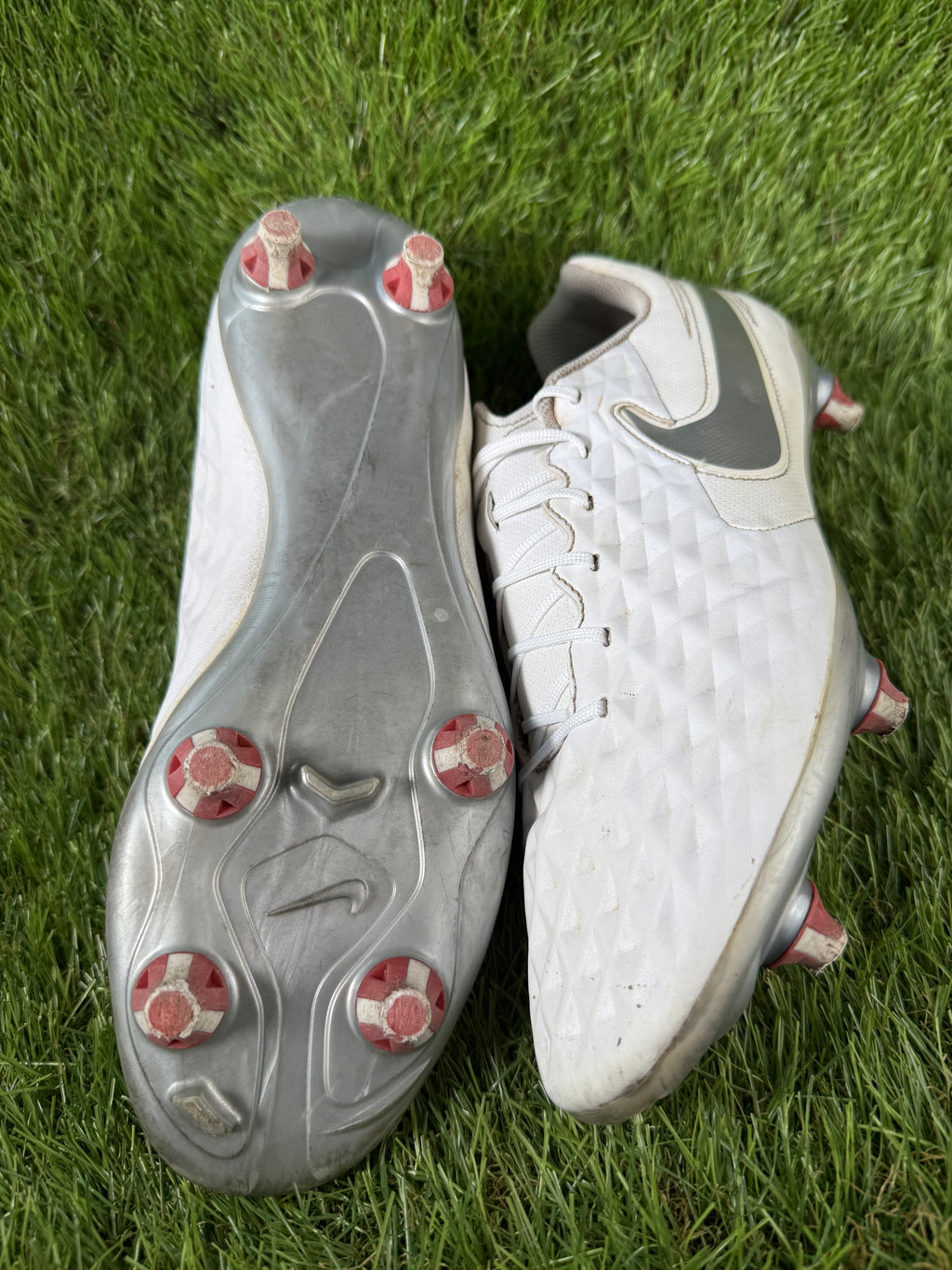 Nike Tiempo Legend 8 SG - 7.5 UK
